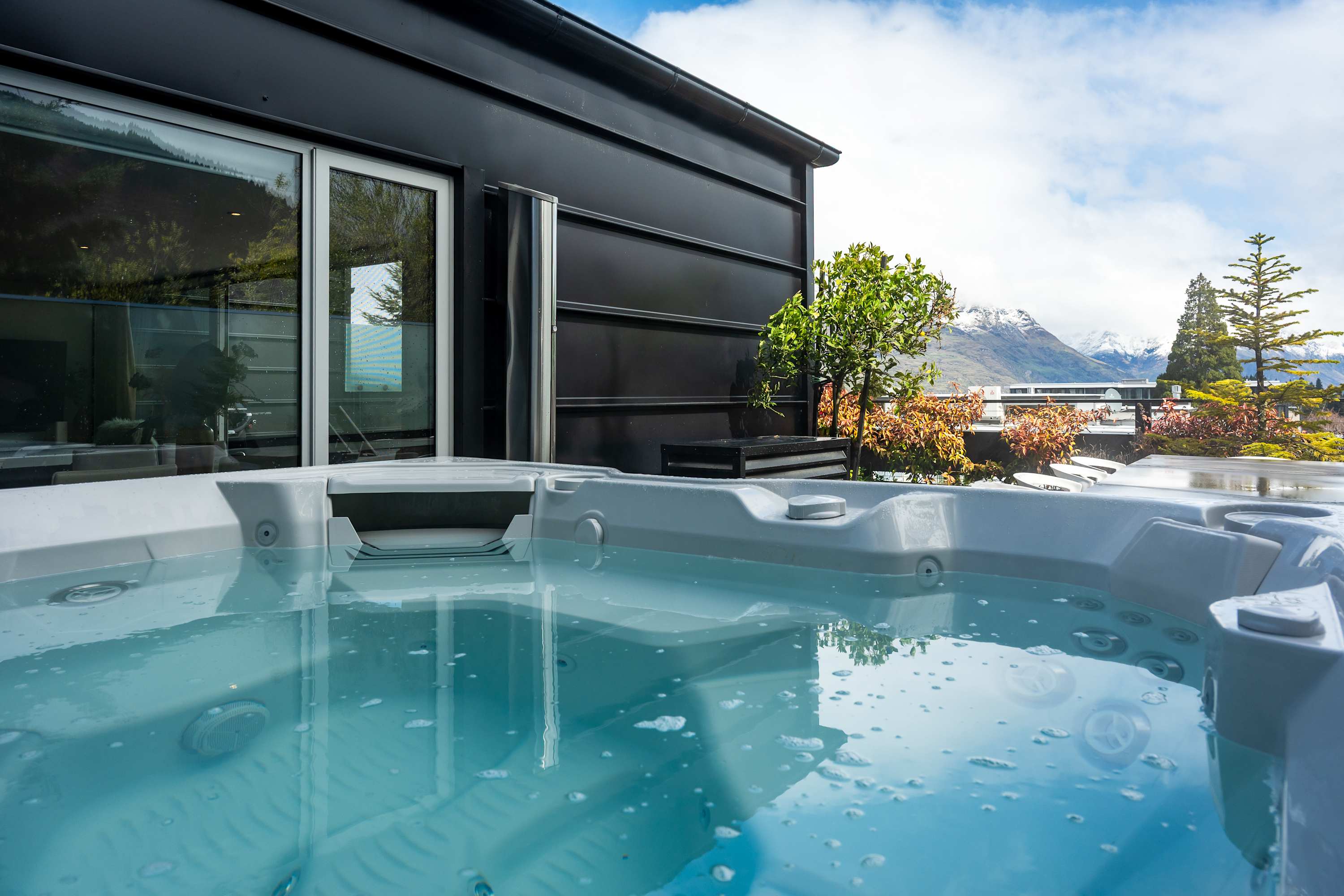 Queenstown luxury home booking