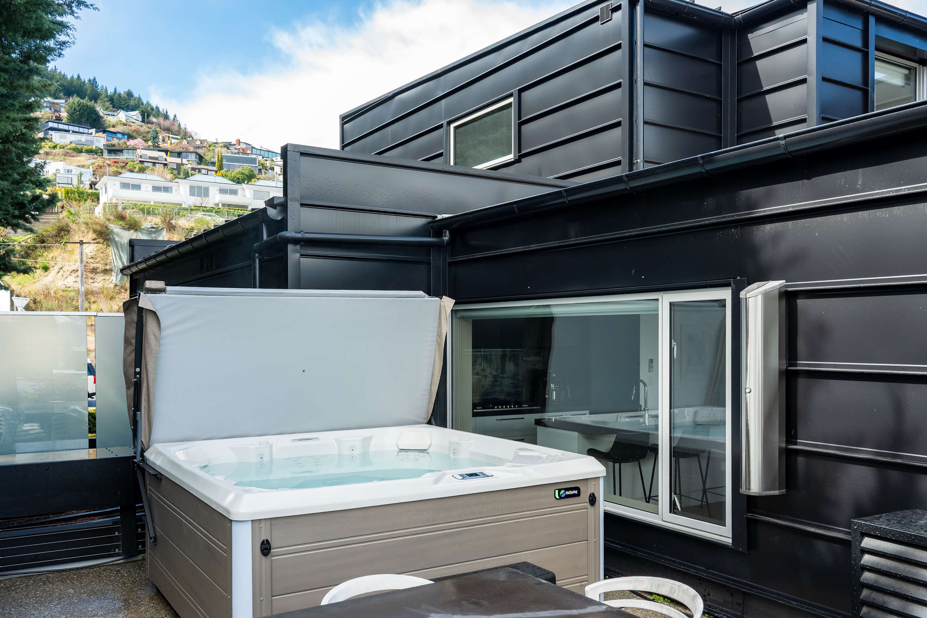 Queenstown luxury home booking