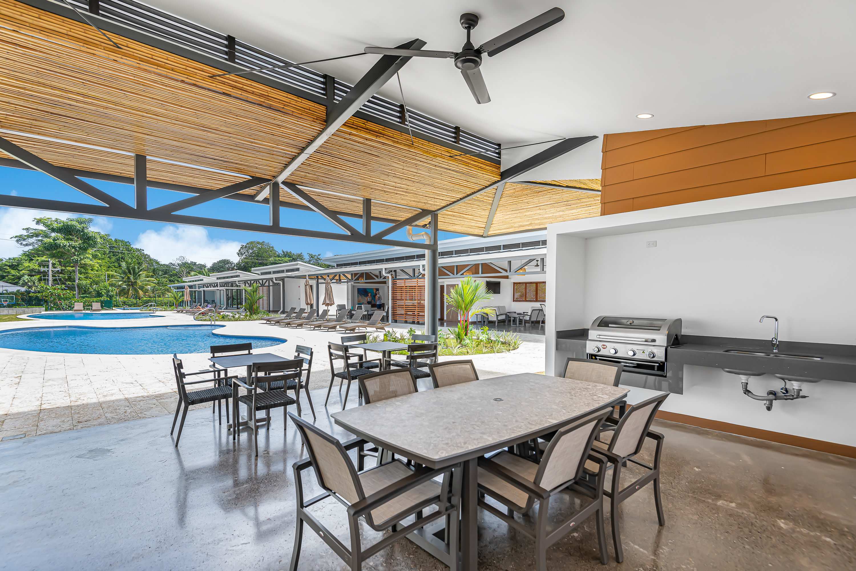 Upstay New 3BR Condo w Breathtaking Mountain views | Photo 29