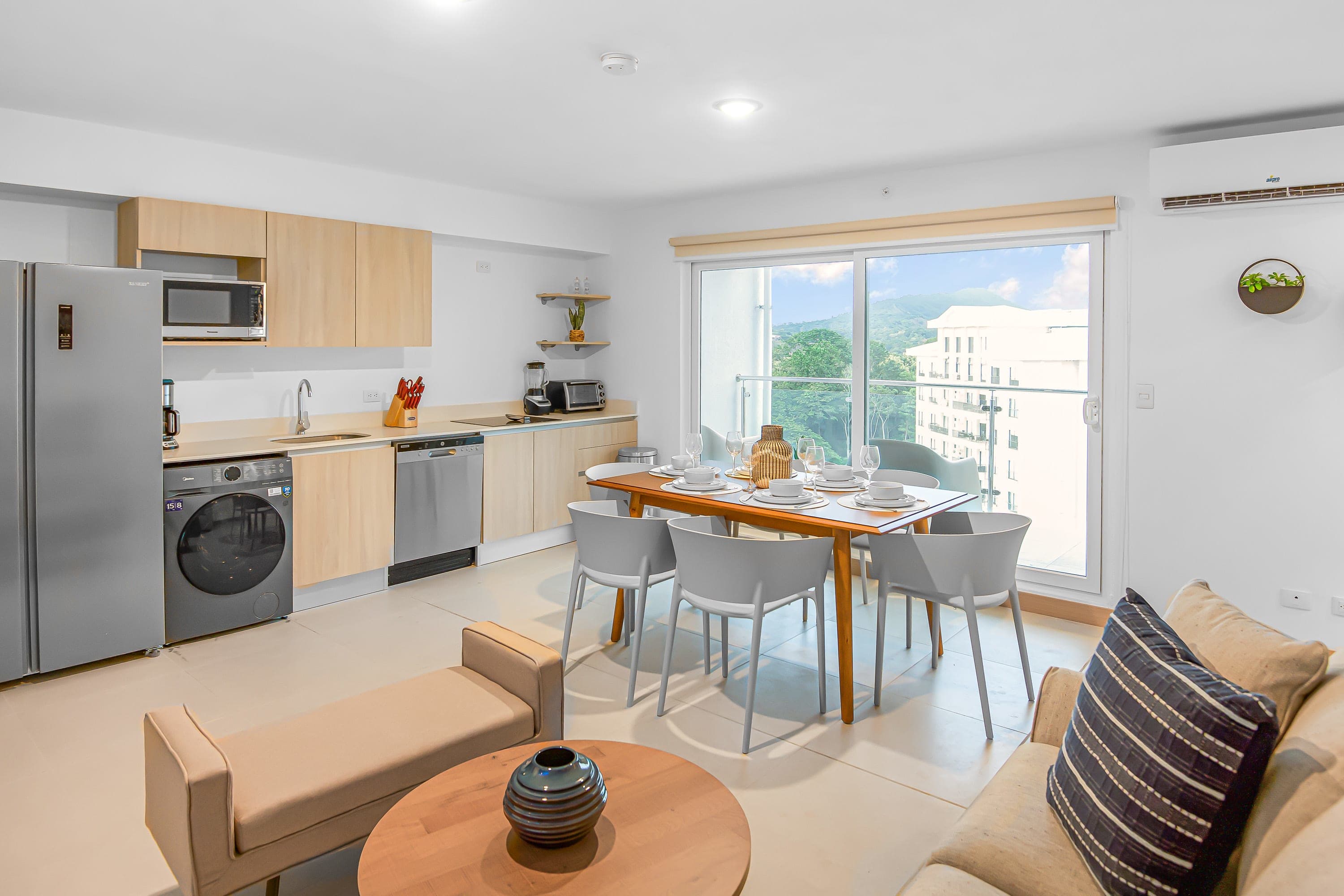 Upstay New 3BR Condo w Breathtaking Mountain views 7