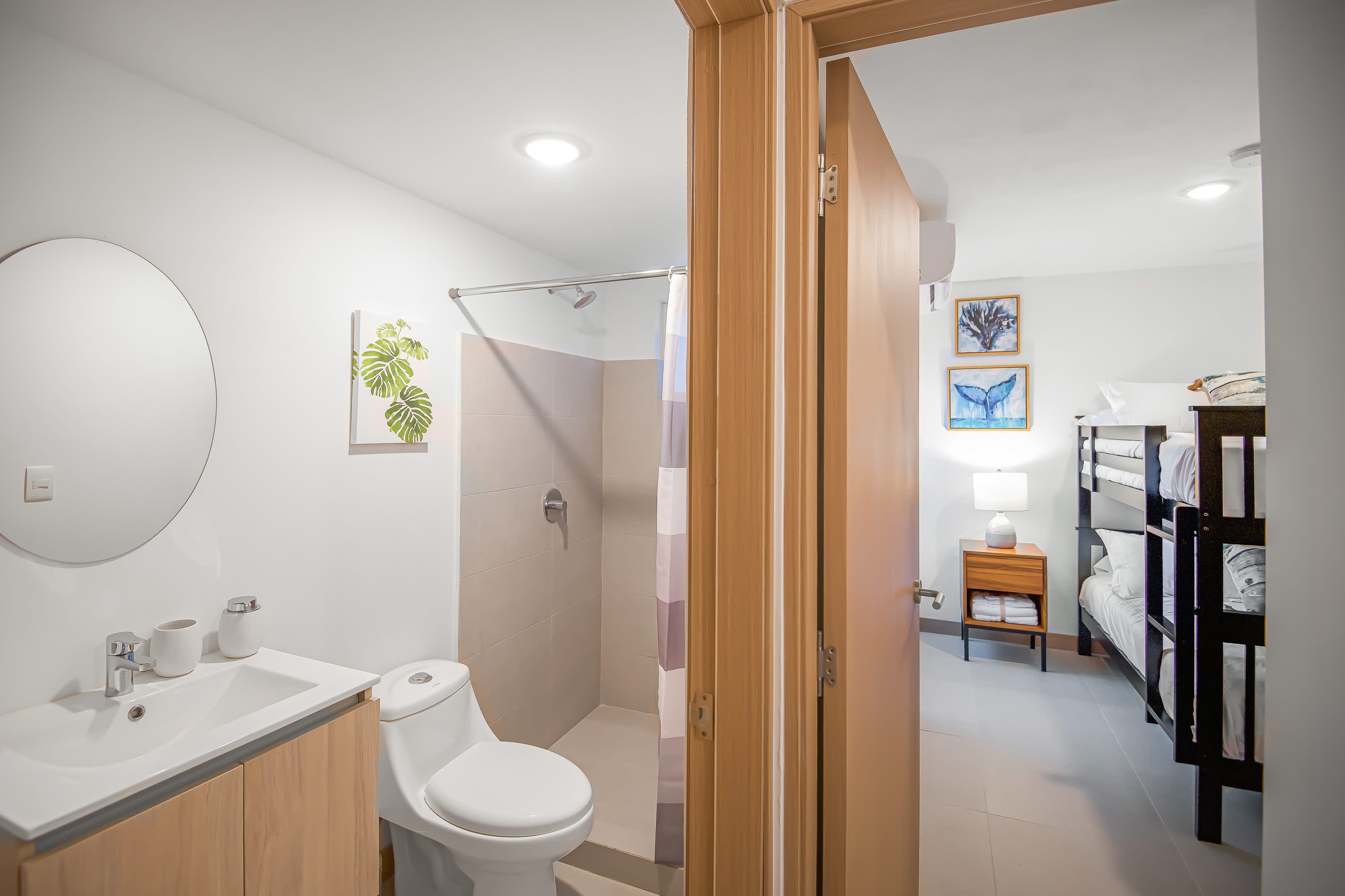 Upstay New 3BR Condo w Breathtaking Mountain views | Photo 21