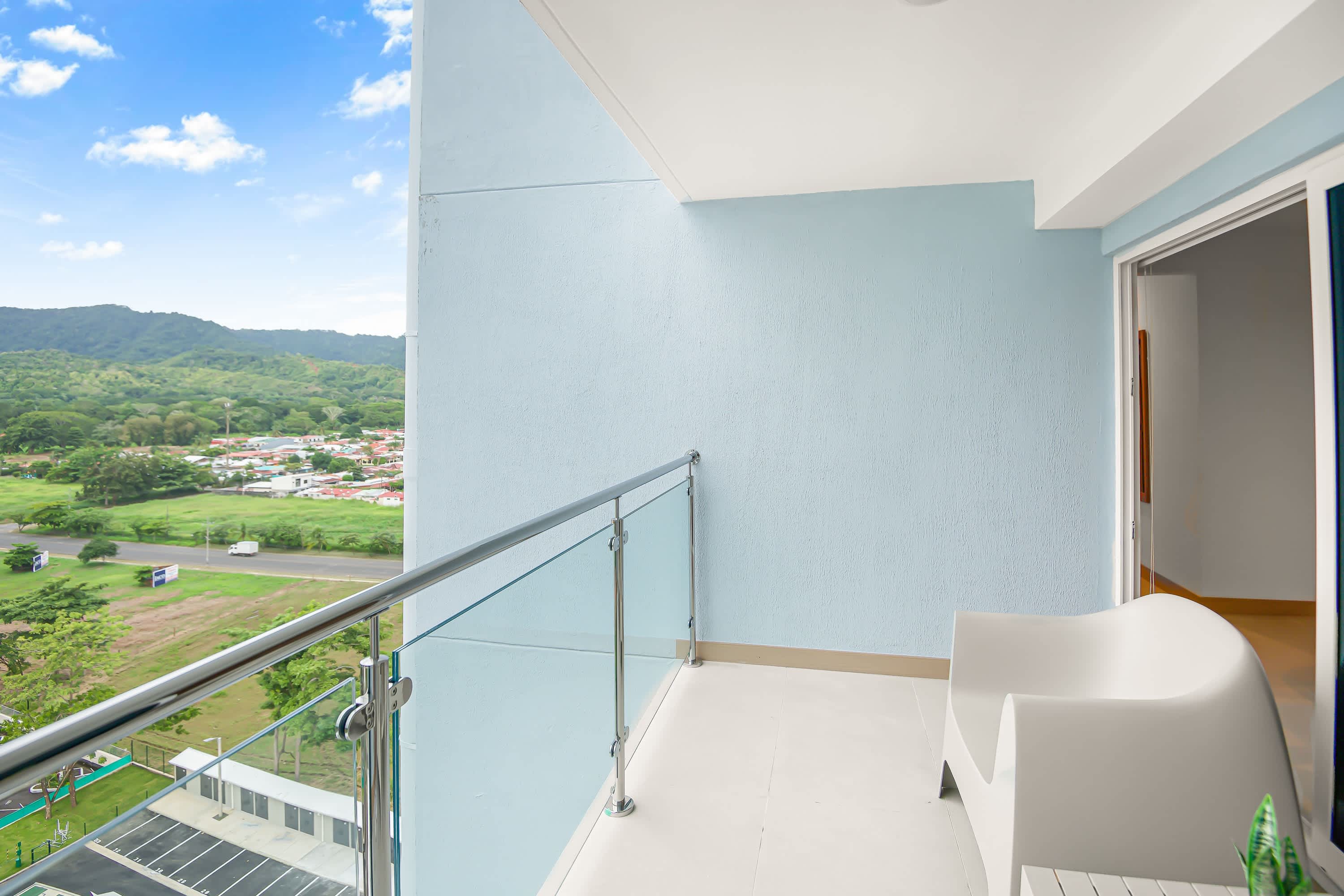 Upstay New 3BR Condo w Breathtaking Mountain views | Photo 15