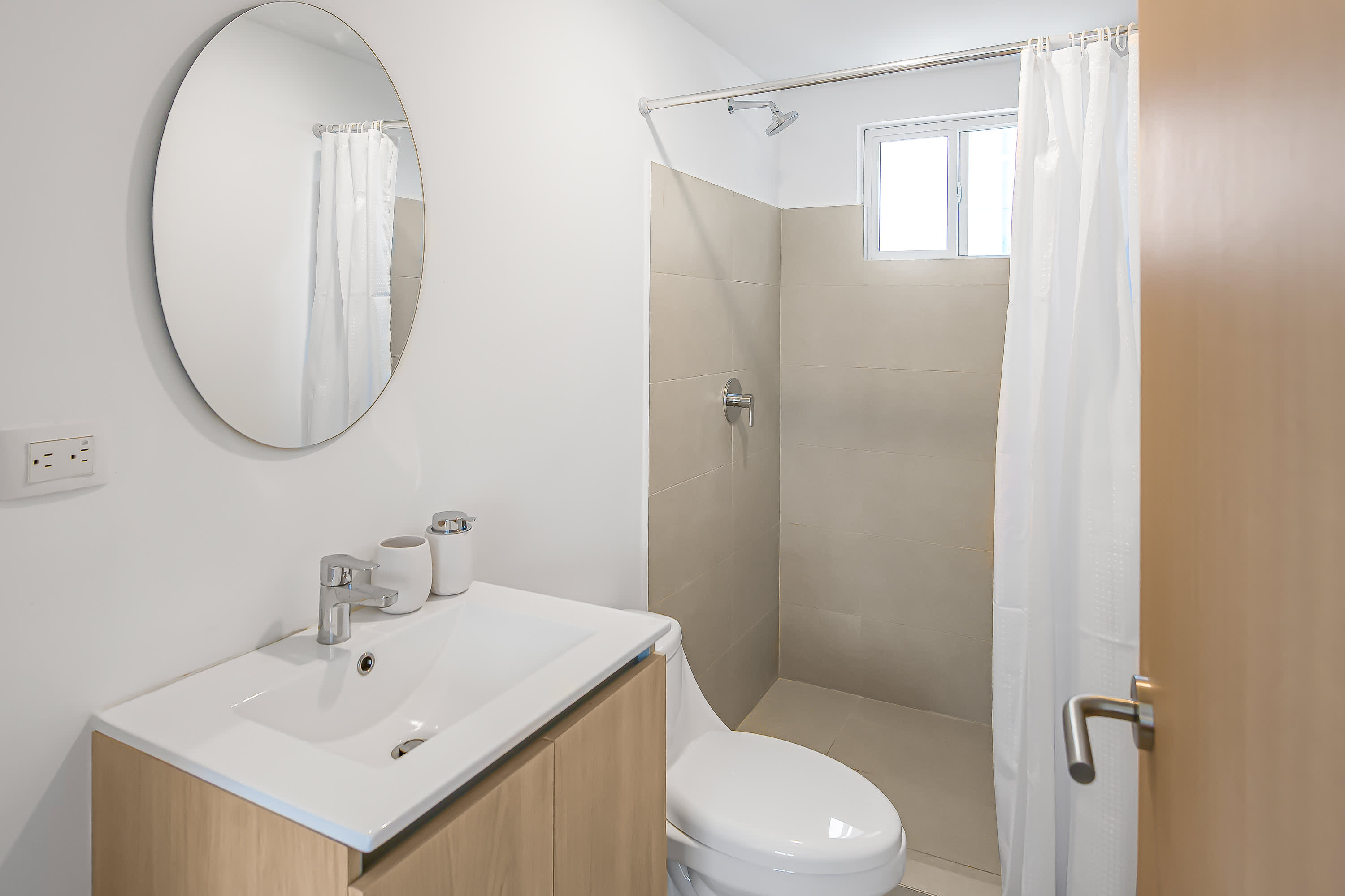 Upstay Chic Condo w Pool Patio Stunning Views | Photo 22