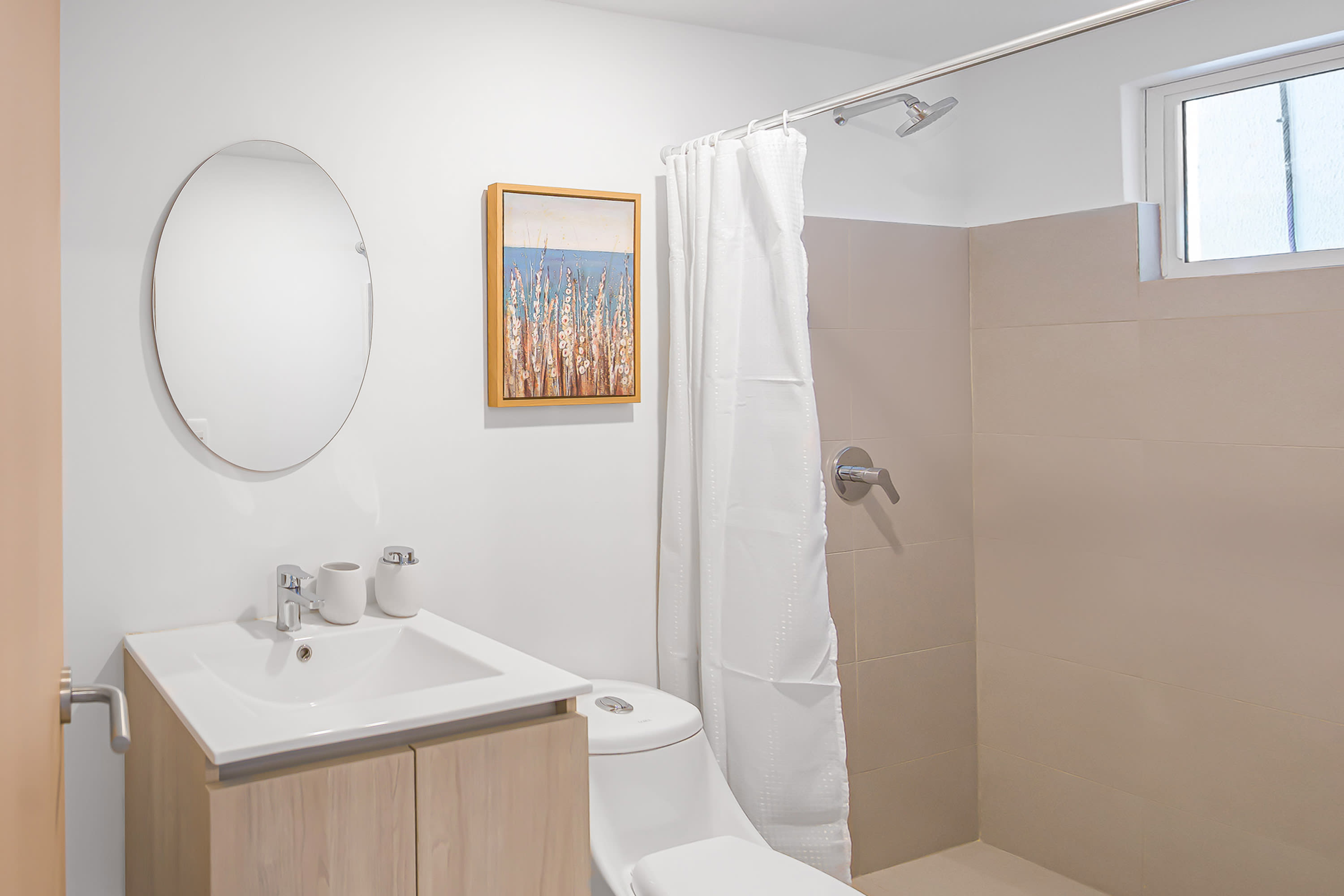 Upstay Chic Condo w Pool Patio Stunning Views | Photo 16