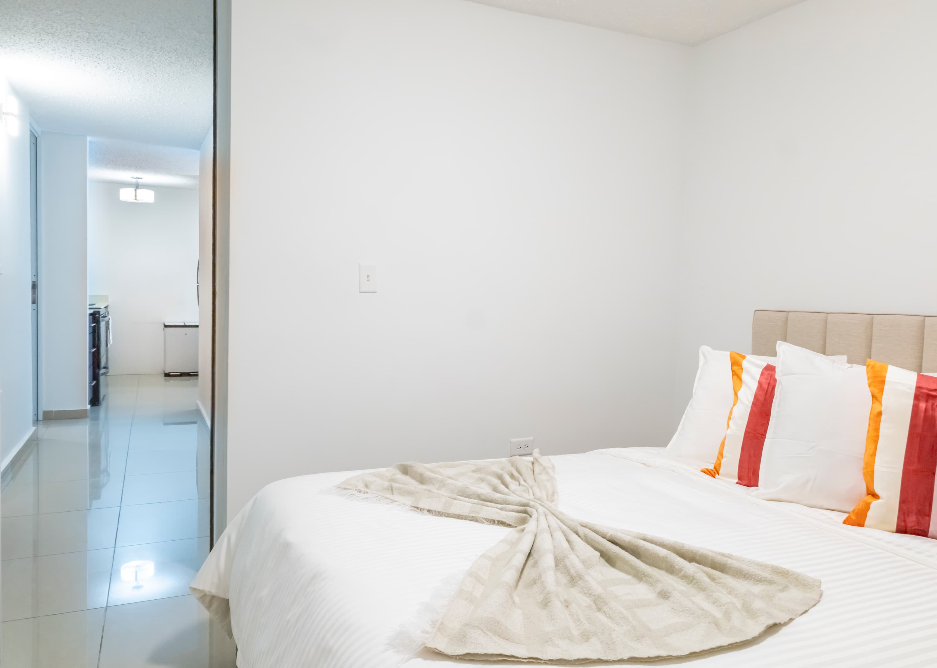 AQUA Ville Moderna 1 · Spacious 4BR with King Beds - Property photo