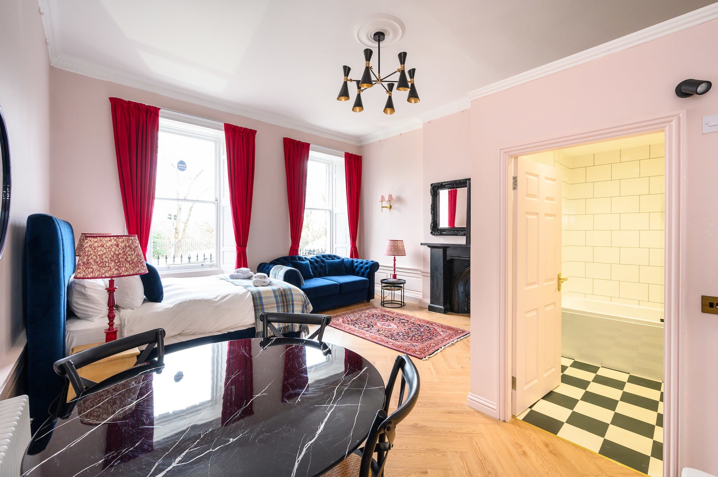 Deluxe Family Room (Room 1 - Ground Floor) — Edinburgh, Scotland — vacation rental
