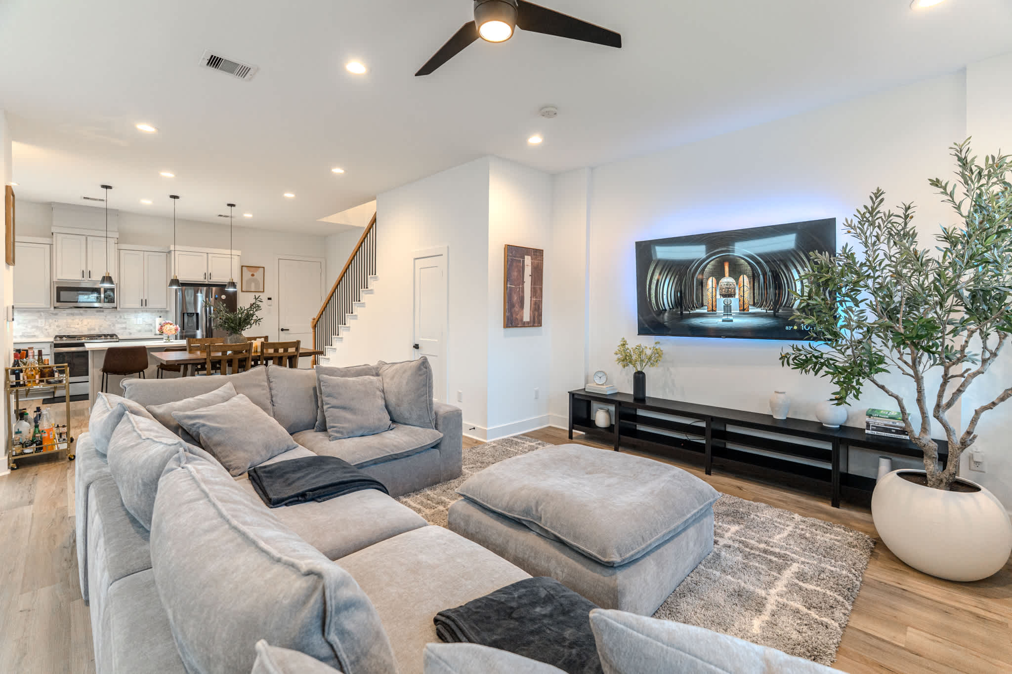 Modern 3BR Houston Stay, Sleeps 6, Close to DT — Houston, TX — vacation rental