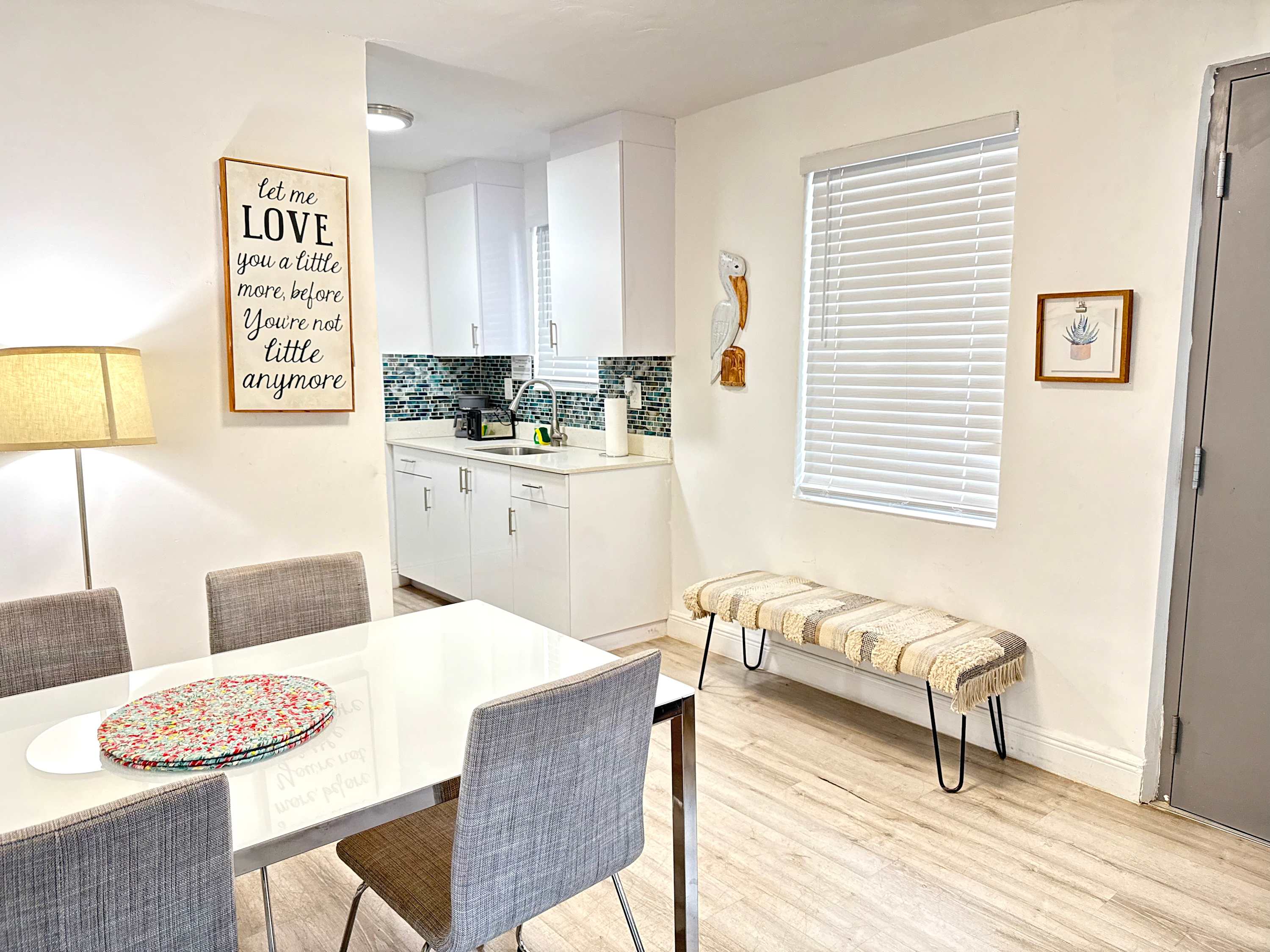 Walk to the Sand! 1BR Apartment by Hollywood Beach — Hollywood, FL — vacation rental