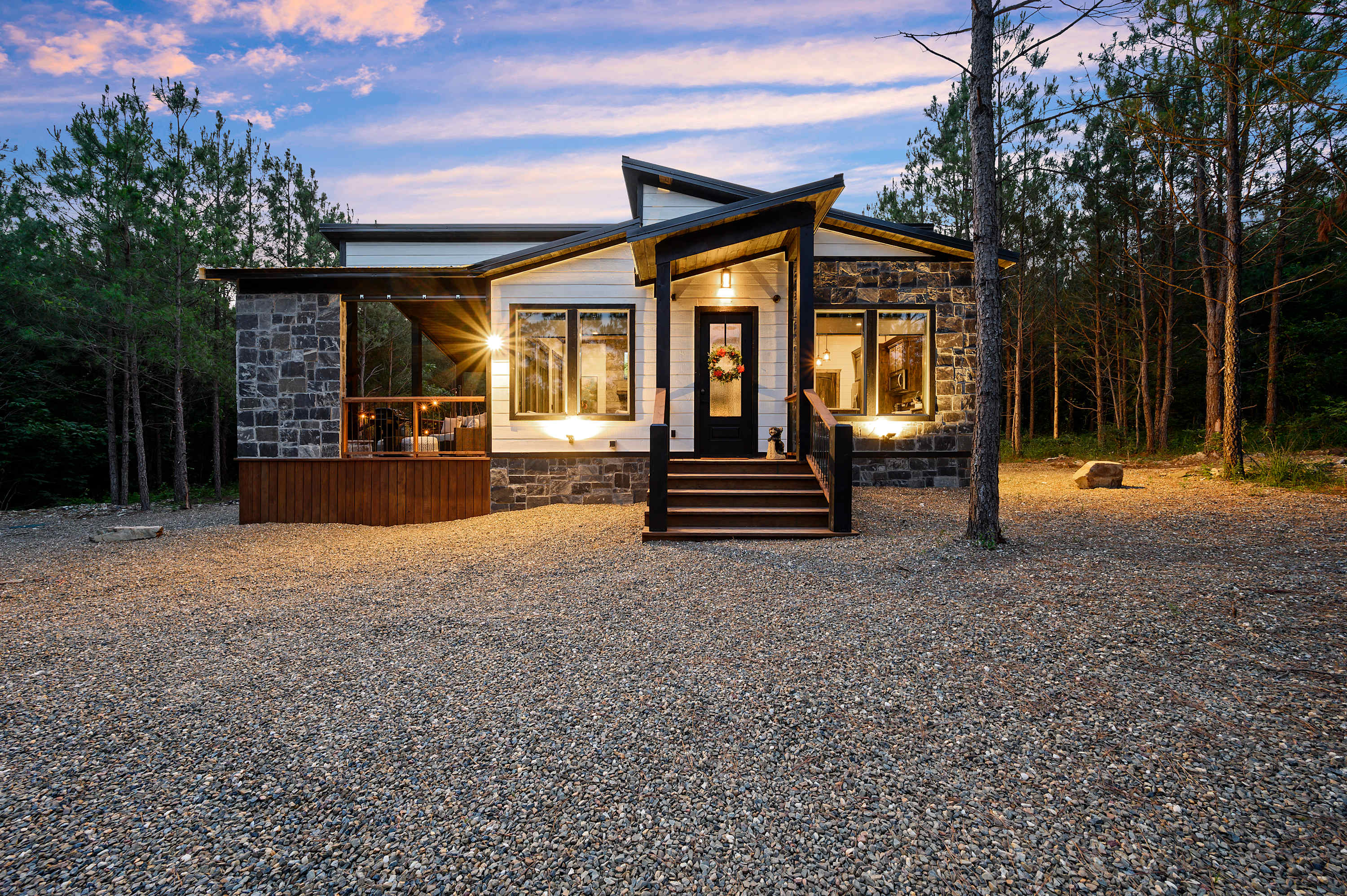 New! At Ease Romantic Honeymoon Cabin Hot Tub