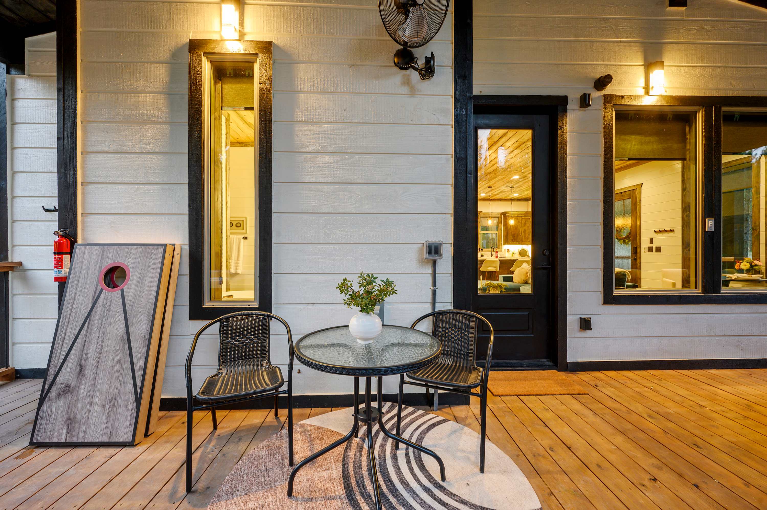 New! At Ease Romantic Honeymoon Cabin Hot Tub