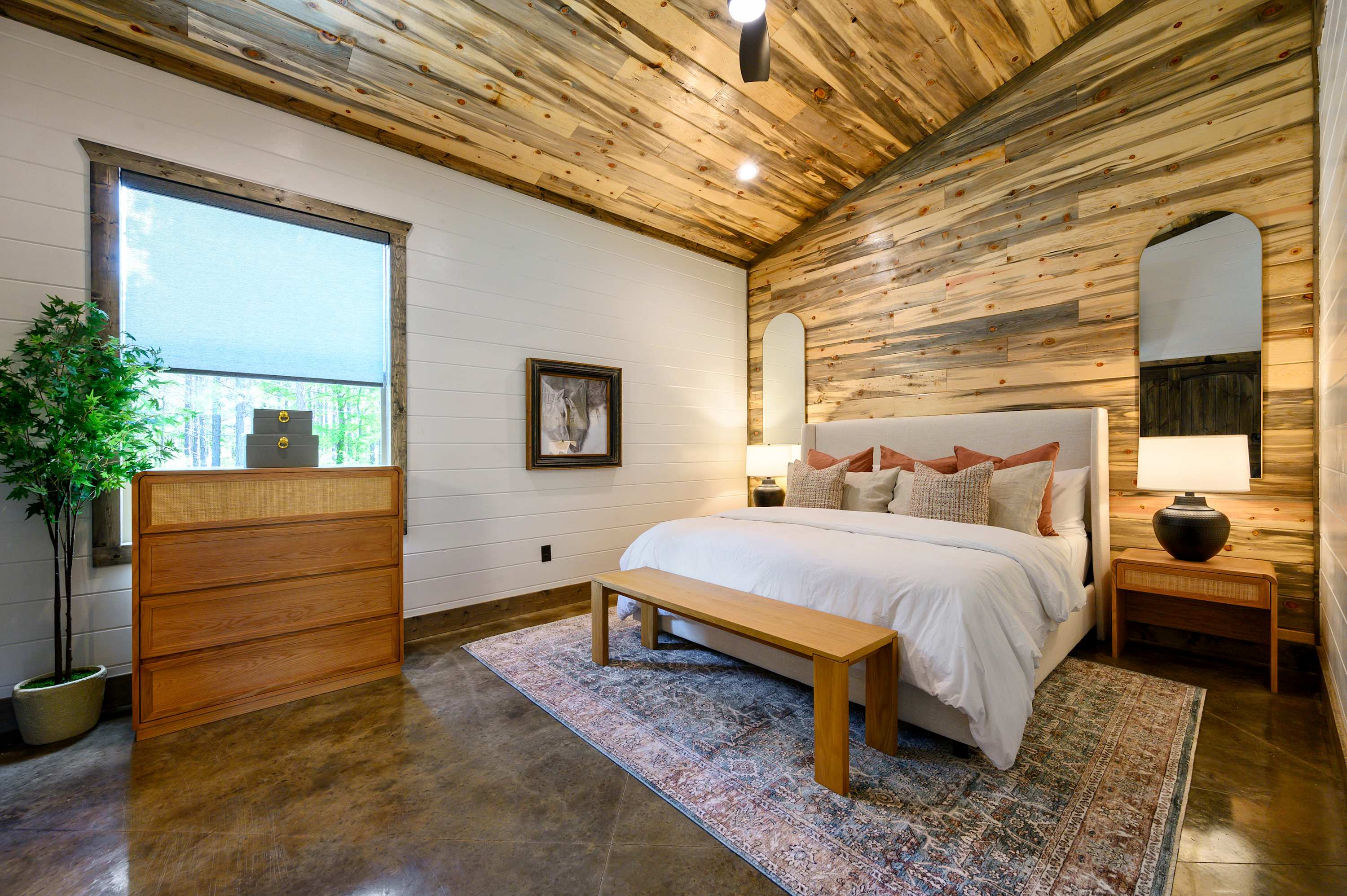 New! At Ease Romantic Honeymoon Cabin Hot Tub