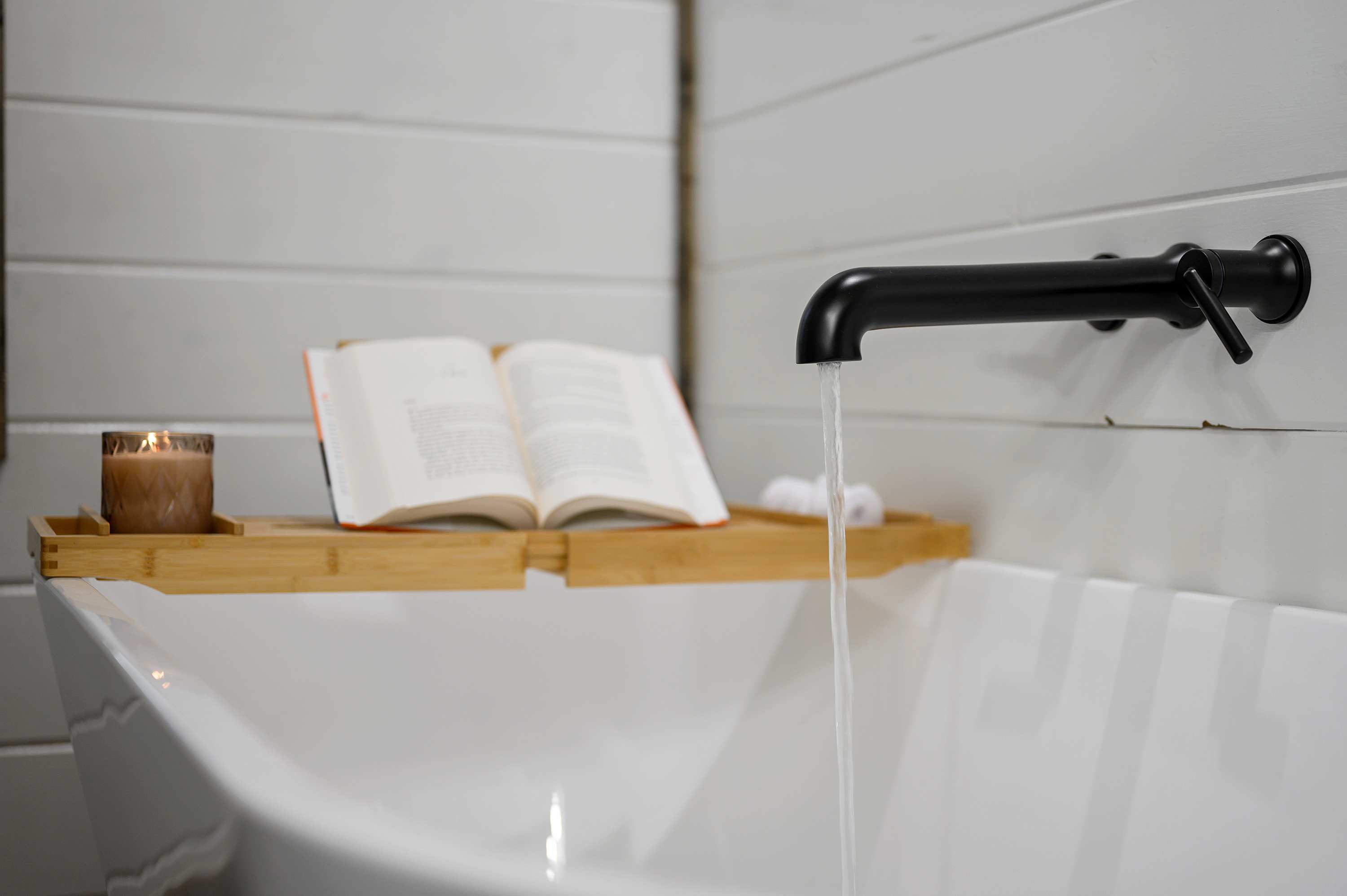 New! At Ease Romantic Honeymoon Cabin Hot Tub