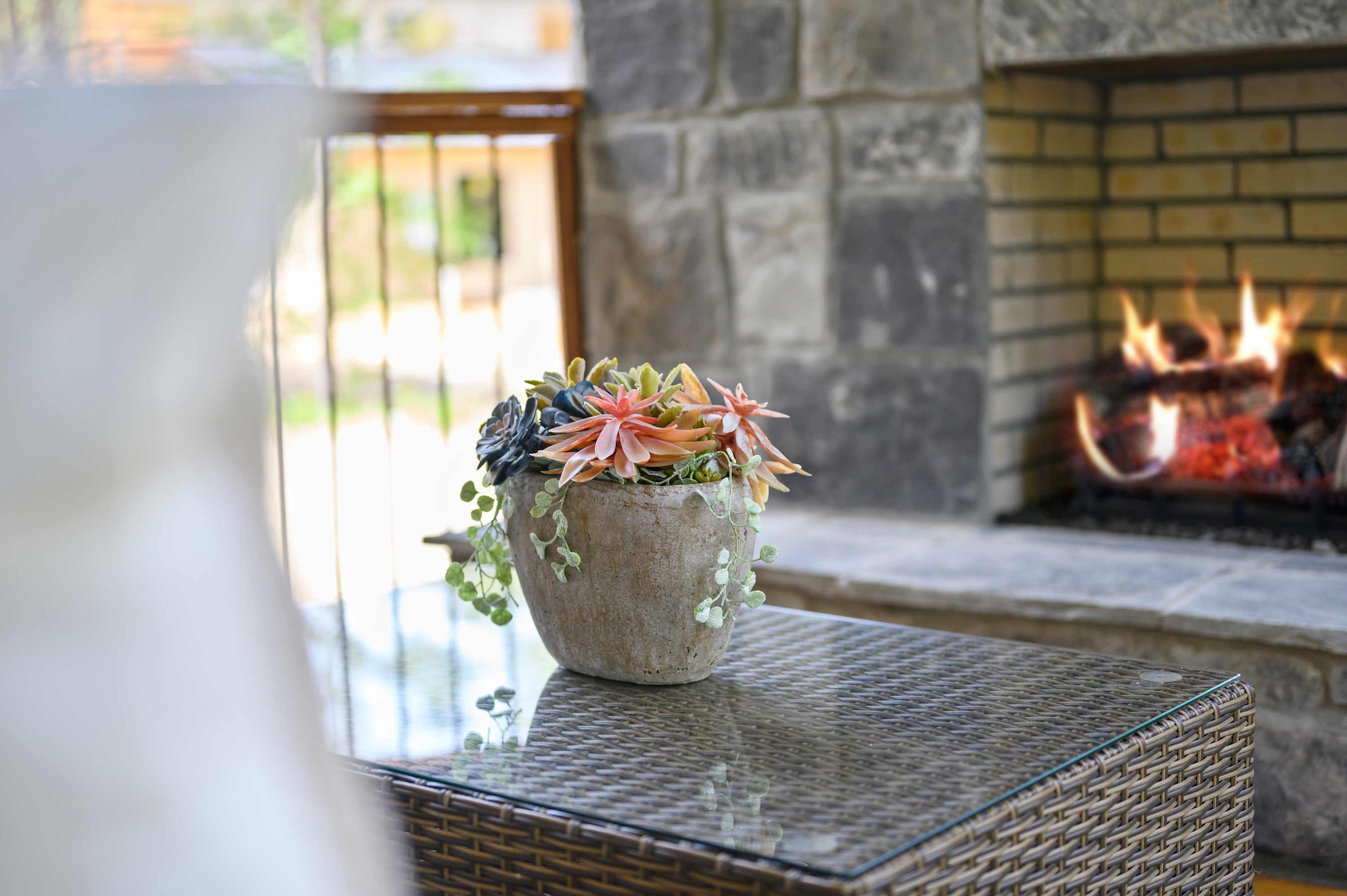 New! At Ease Romantic Honeymoon Cabin Hot Tub