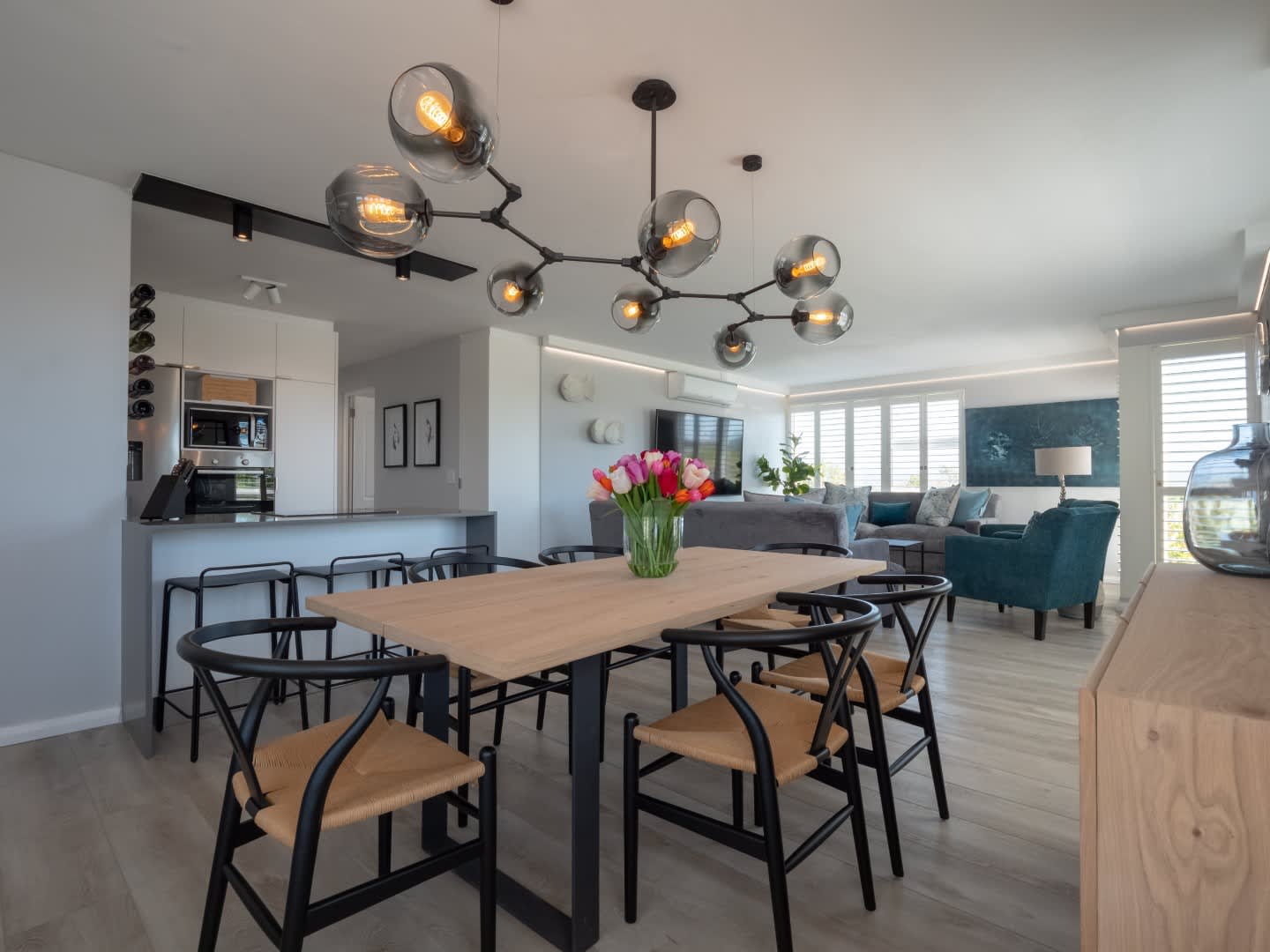 Laridae Luxe - 3BD Central APT w Pool — Plettenberg Bay, Western Cape — vacation rental