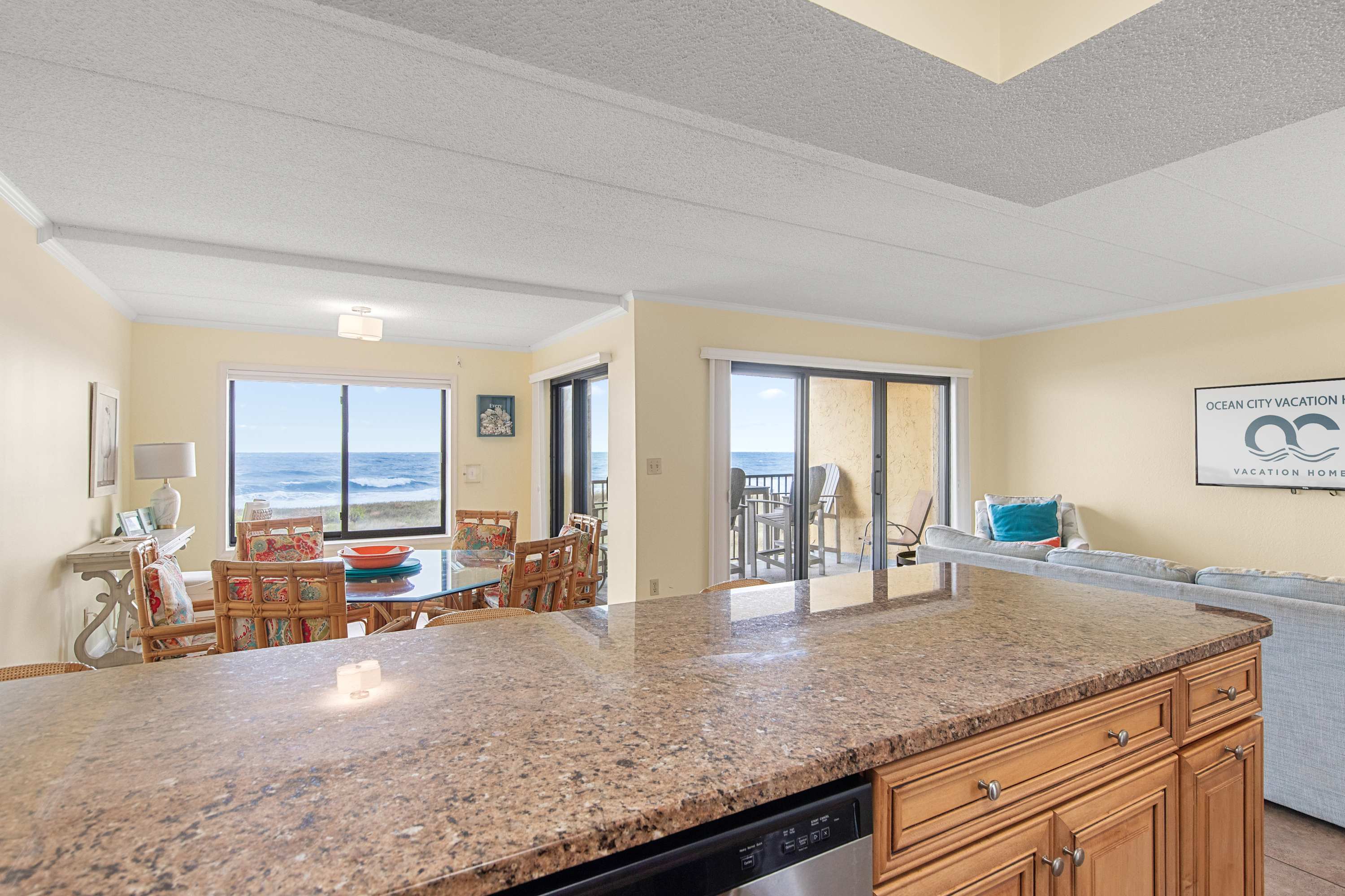 Surf's Edge 305  Pet Friendly 