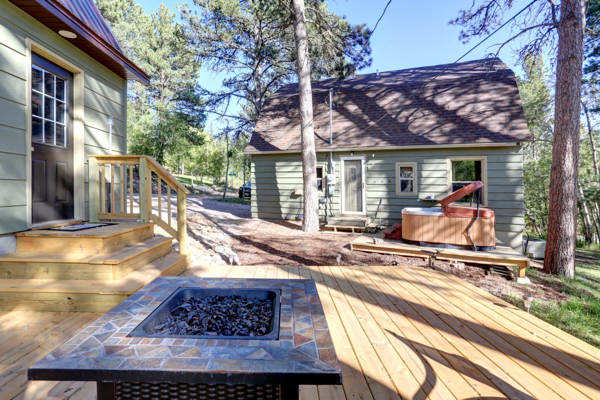 Tall Timbers Lodge – Peaceful Black Hills Cabin with Hot Tub & Fire Table — Lead, SD — vacation rental
