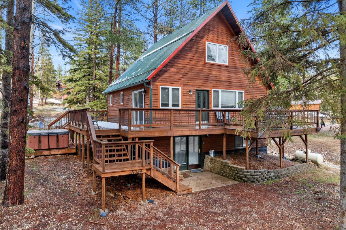 Big Jim’s Hideaway – Hot tub, shuffleboard, and mountain charm near Terry Peak! — Lead, SD — vacation rental