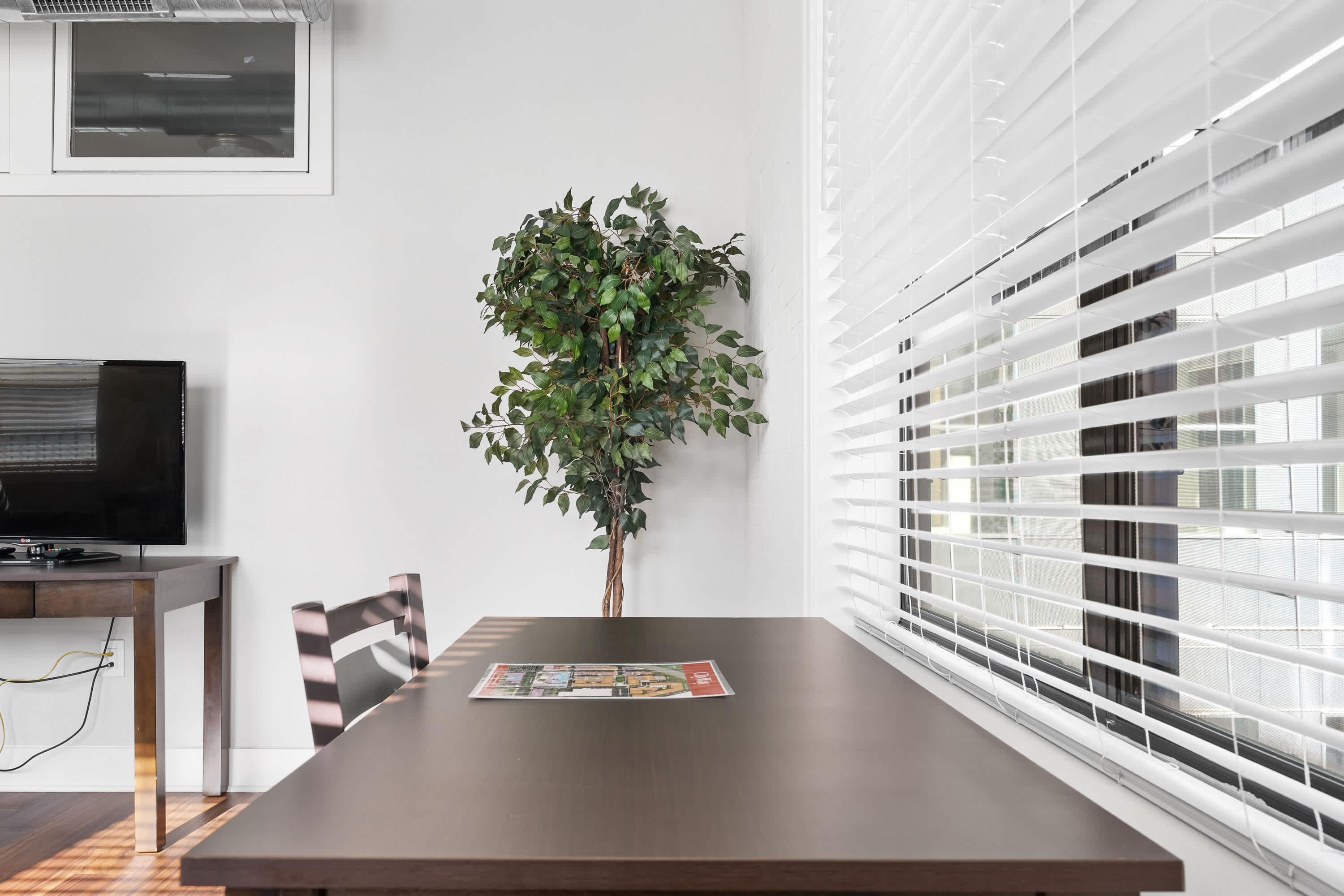 2 Downtown combined units with free parking