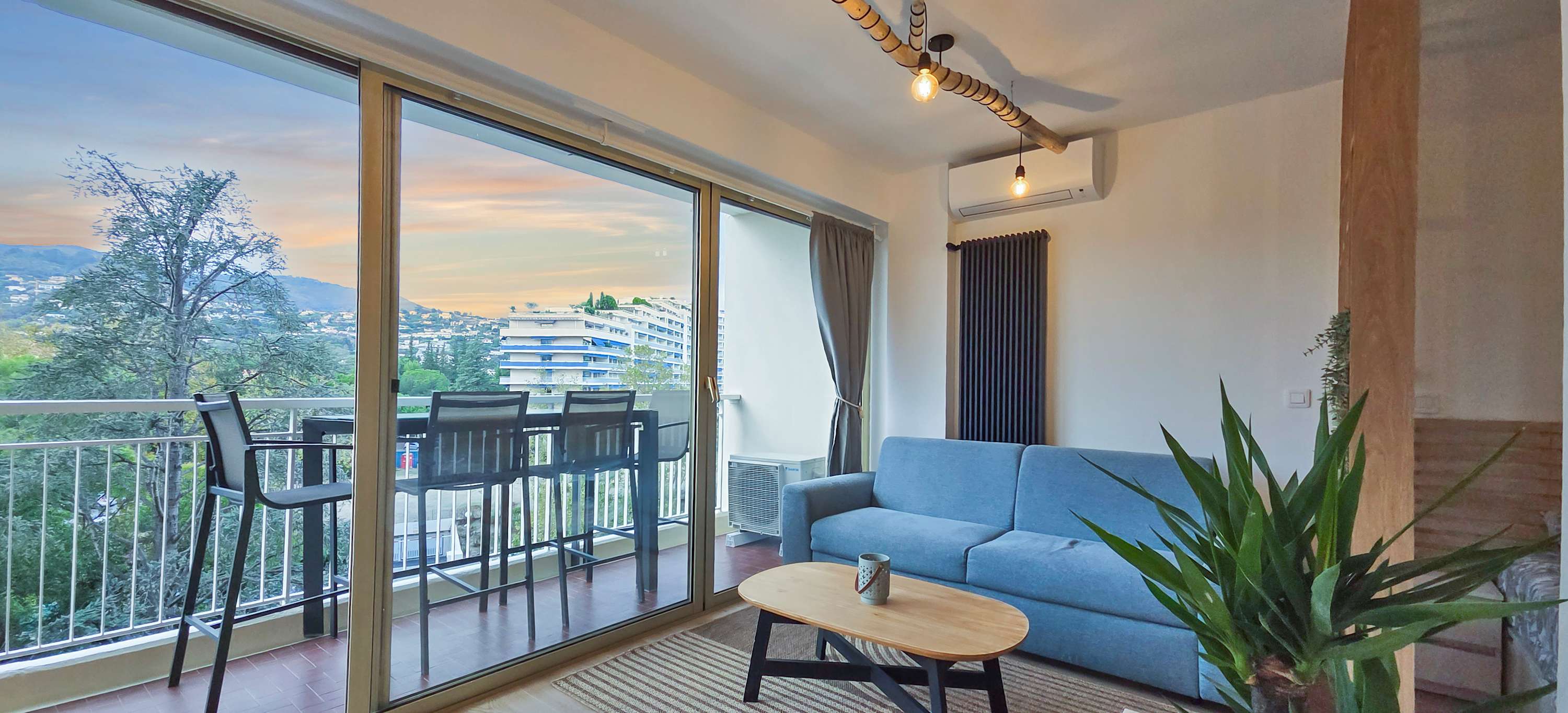 LX171 Studio design avec balcon & piscine - Marina — Mandelieu-la-Napoule, Provence-Alpes-Côte d'Azur — vacation rental