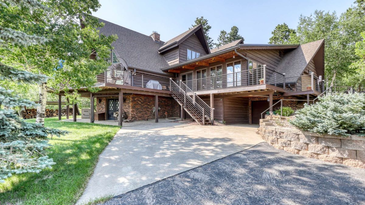 Top of the Hills Lodge — Lead, SD — vacation rental