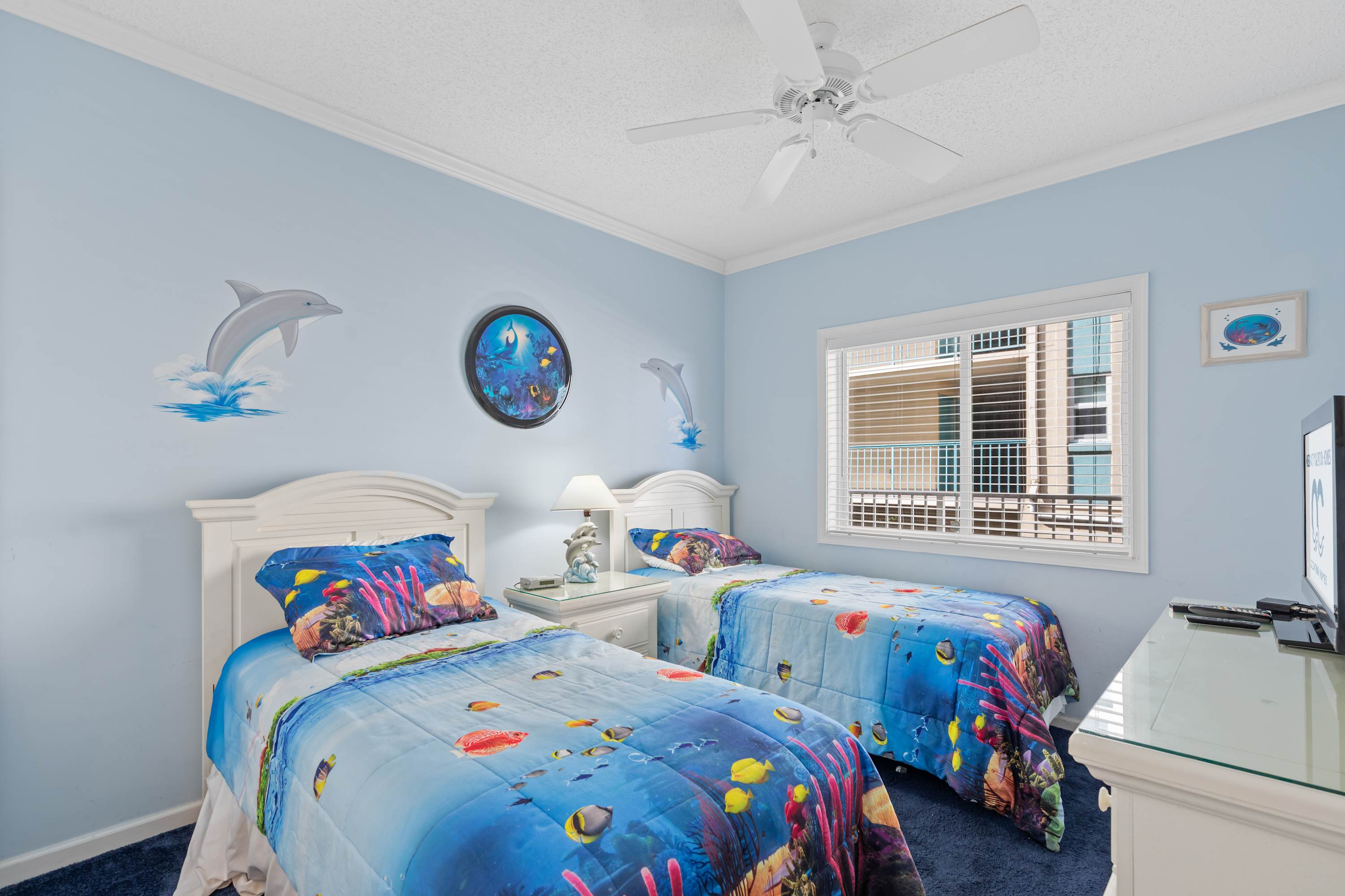 Ocean Break 102