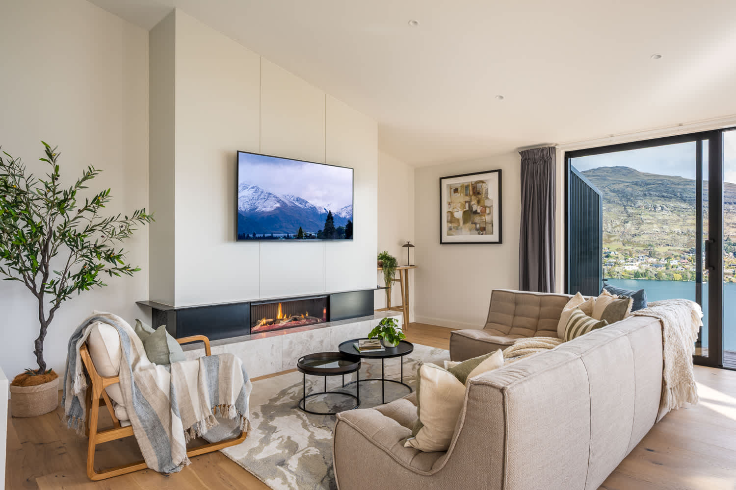 Queenstown luxury home booking