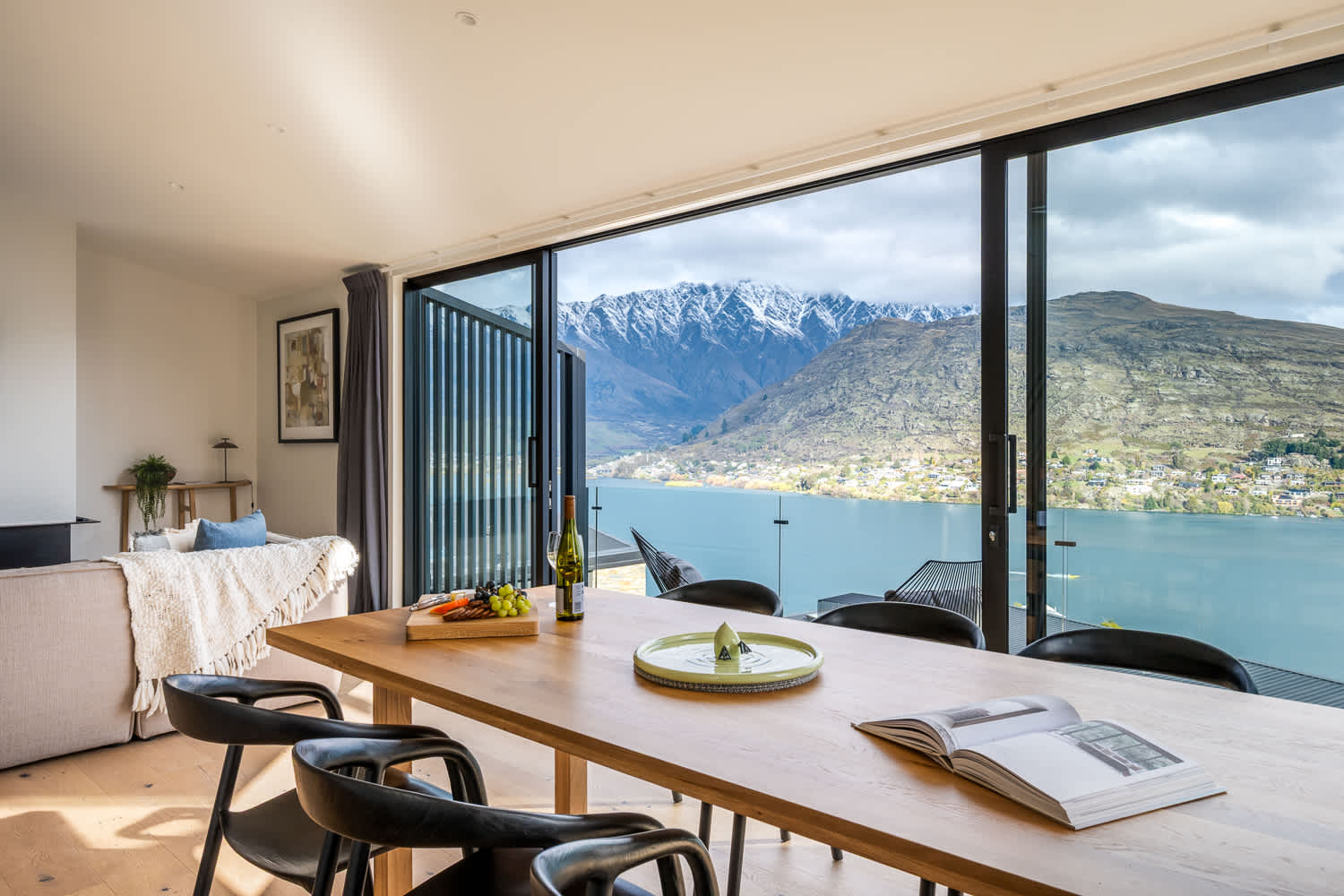 Queenstown luxury home booking
