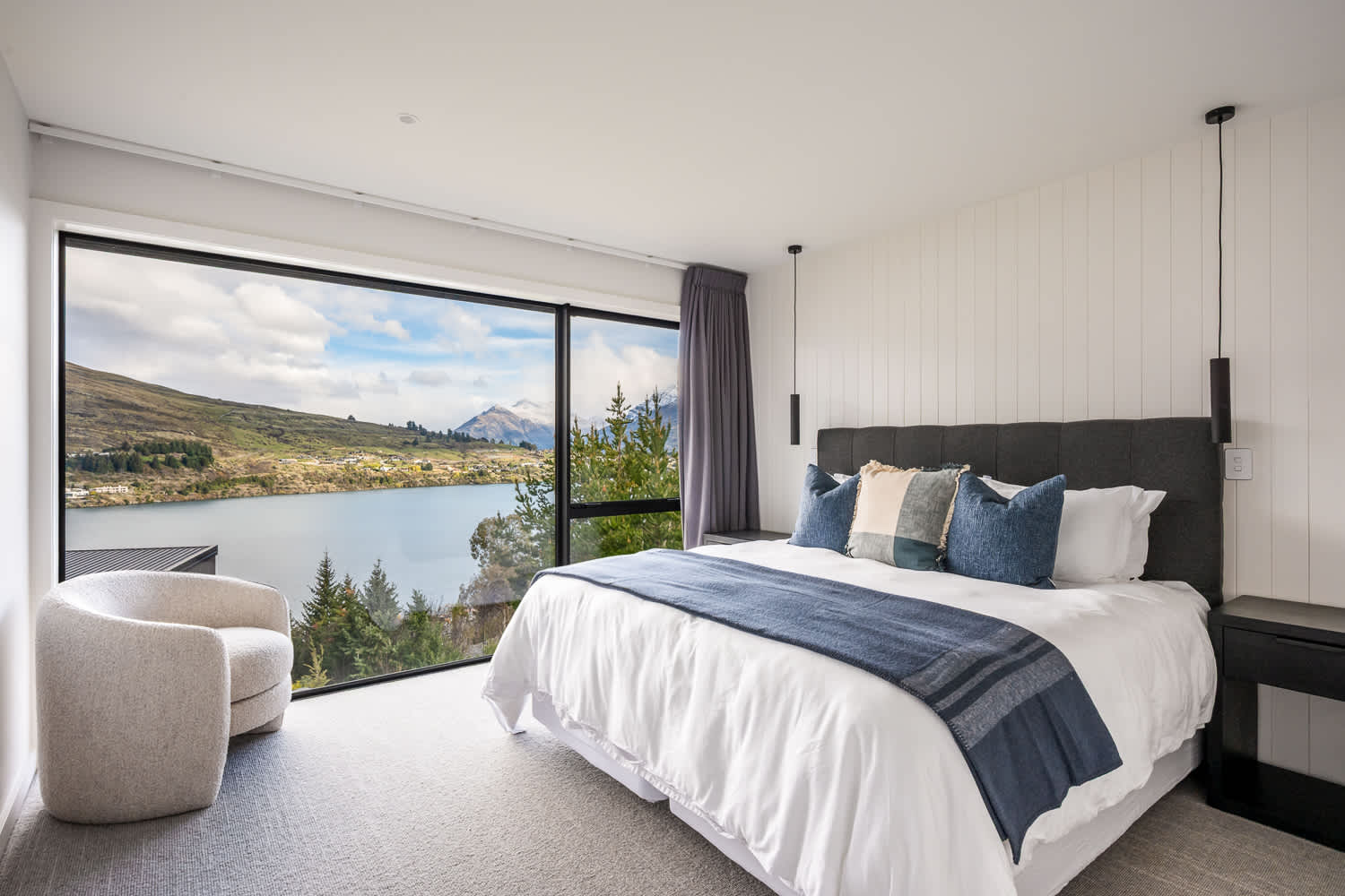 Queenstown luxury home booking