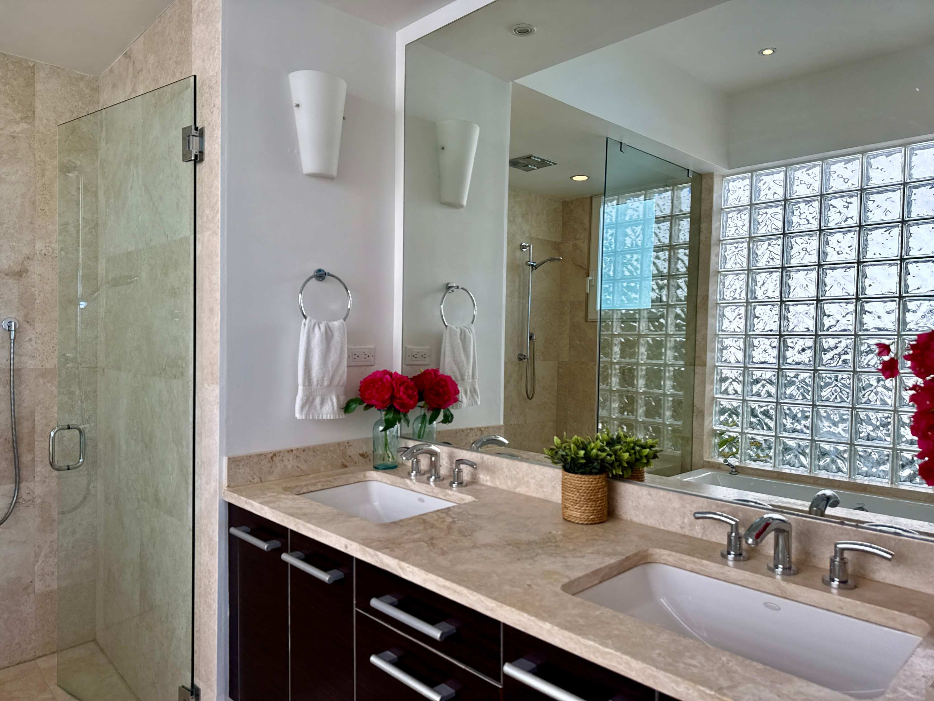 SeaScapes Luxury Condo At Aqualina · Simpson Bay | SeaLaVie SXM — photo 20