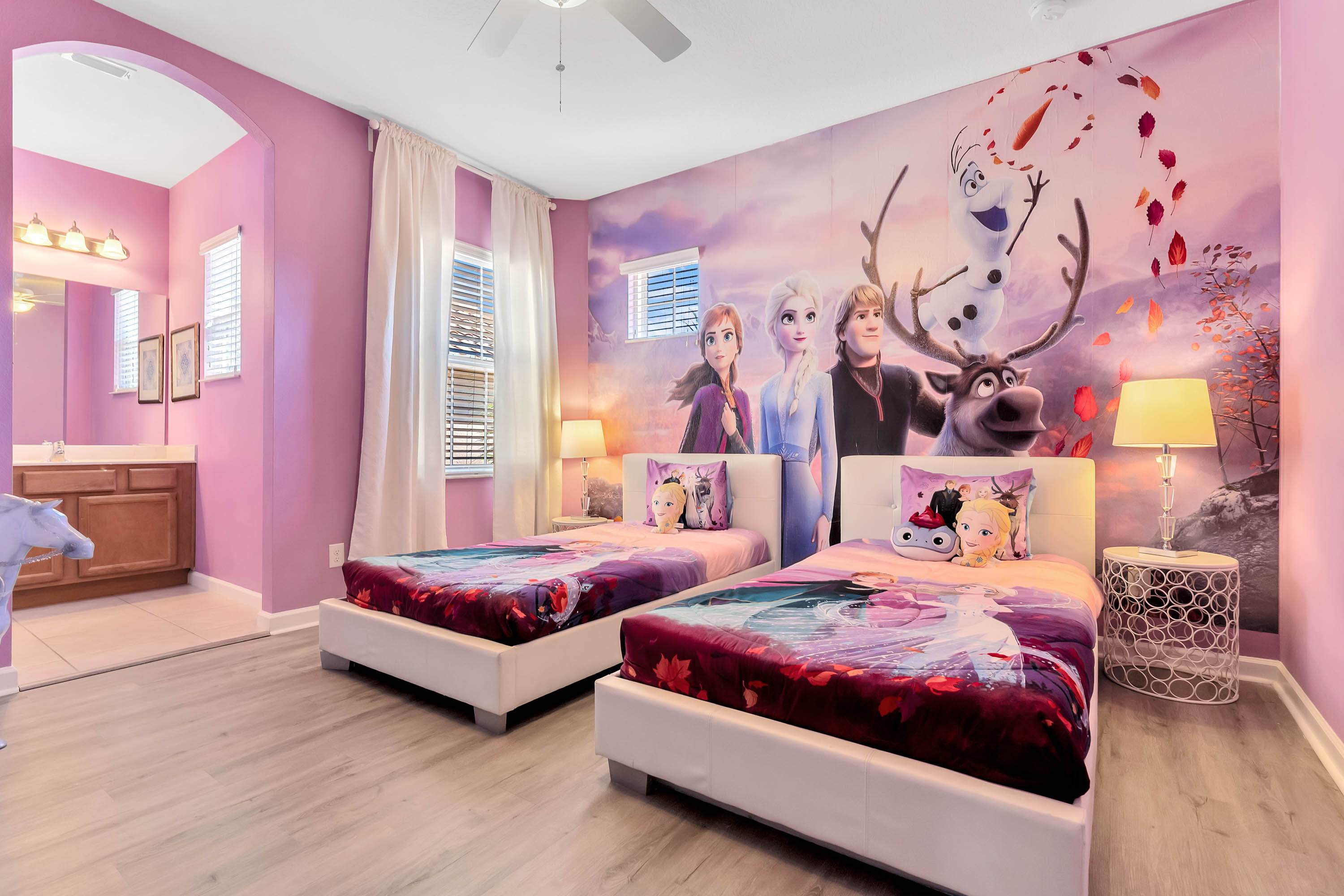 Game Room/Heated Pool/Resort! Close to Disney