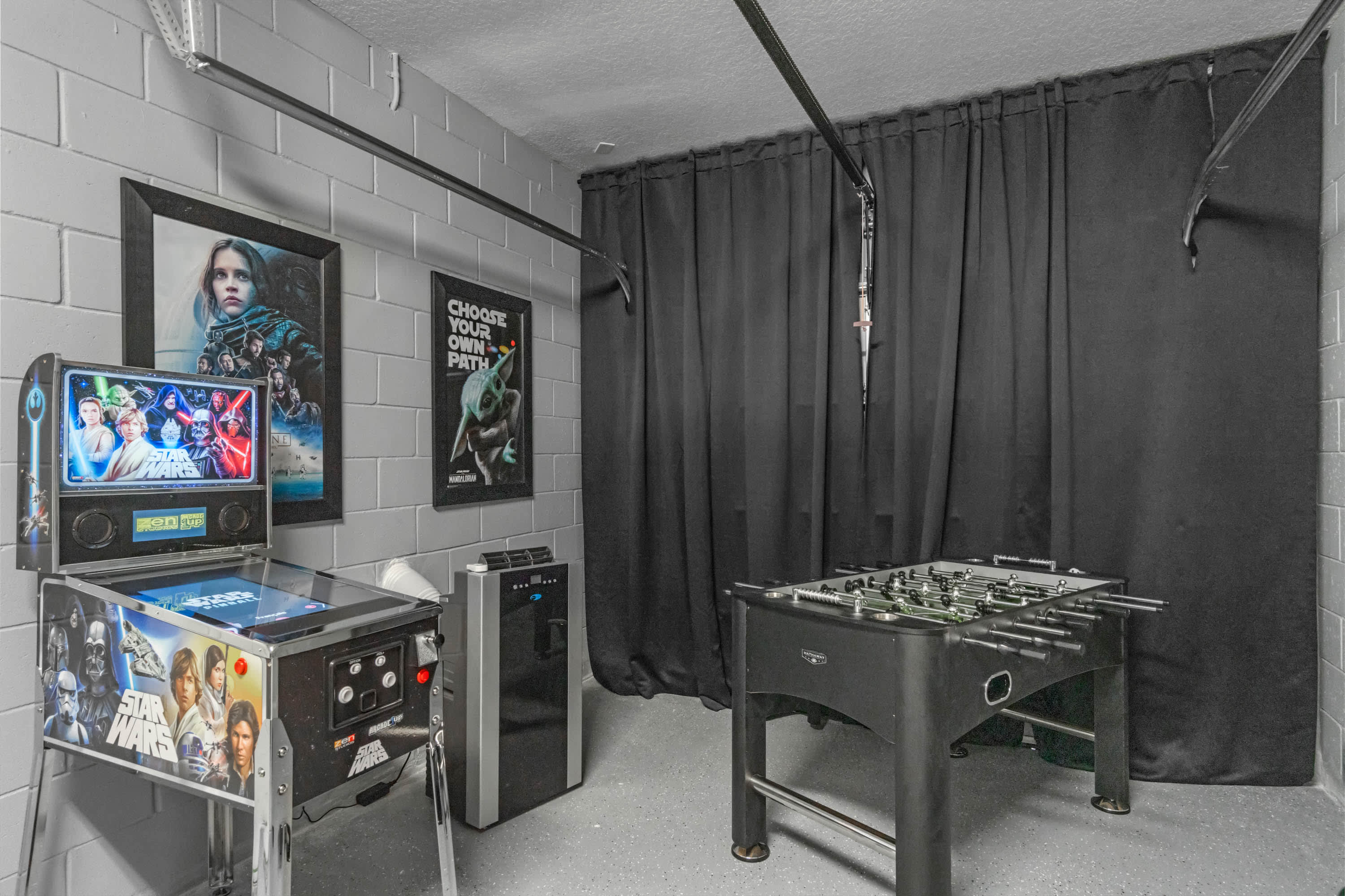 Luxury 5BR Home w/ Pool & Game room + Near Disney