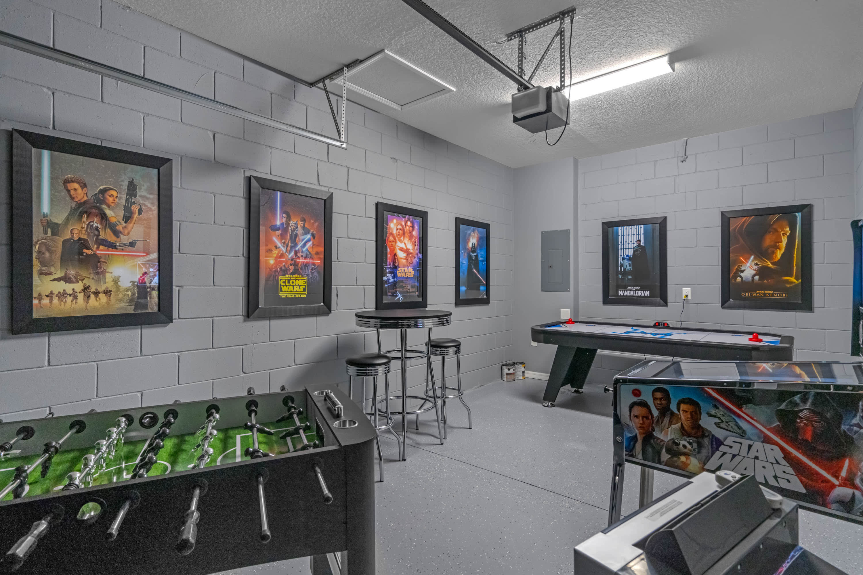 Luxury 5BR Home w/ Pool & Game room + Near Disney