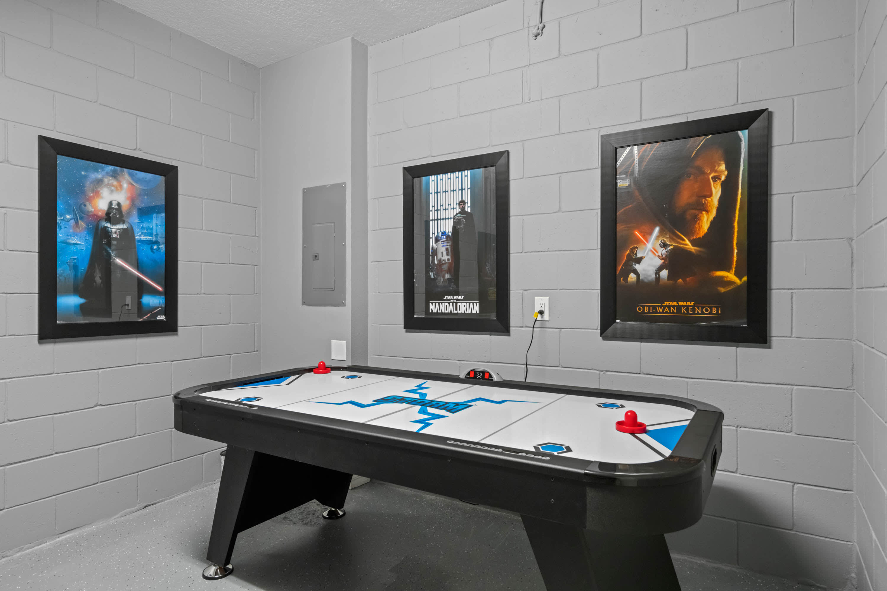 Luxury 5BR Home w/ Pool & Game room + Near Disney