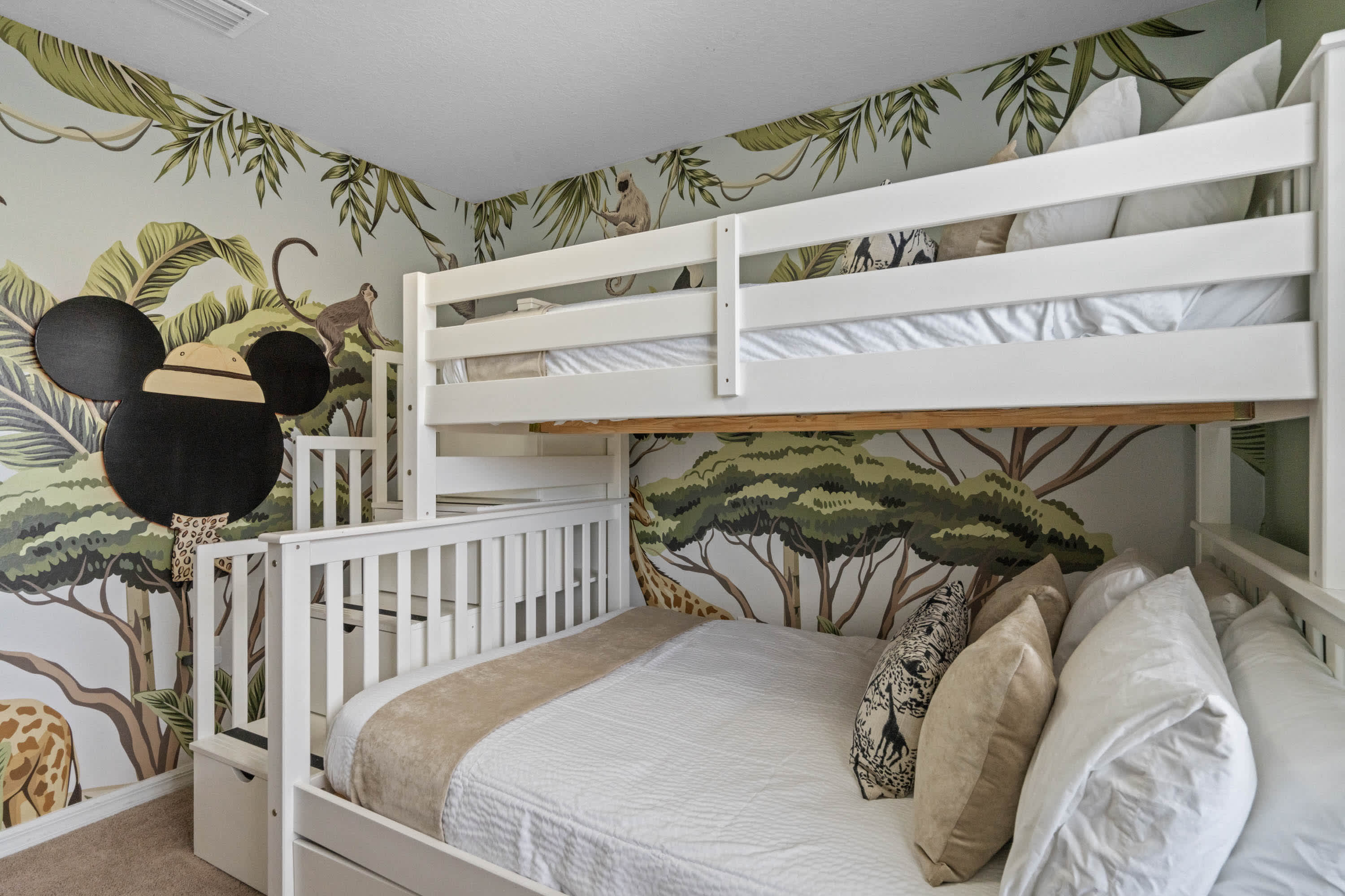 Luxury 5BR Home w/ Pool & Game room + Near Disney