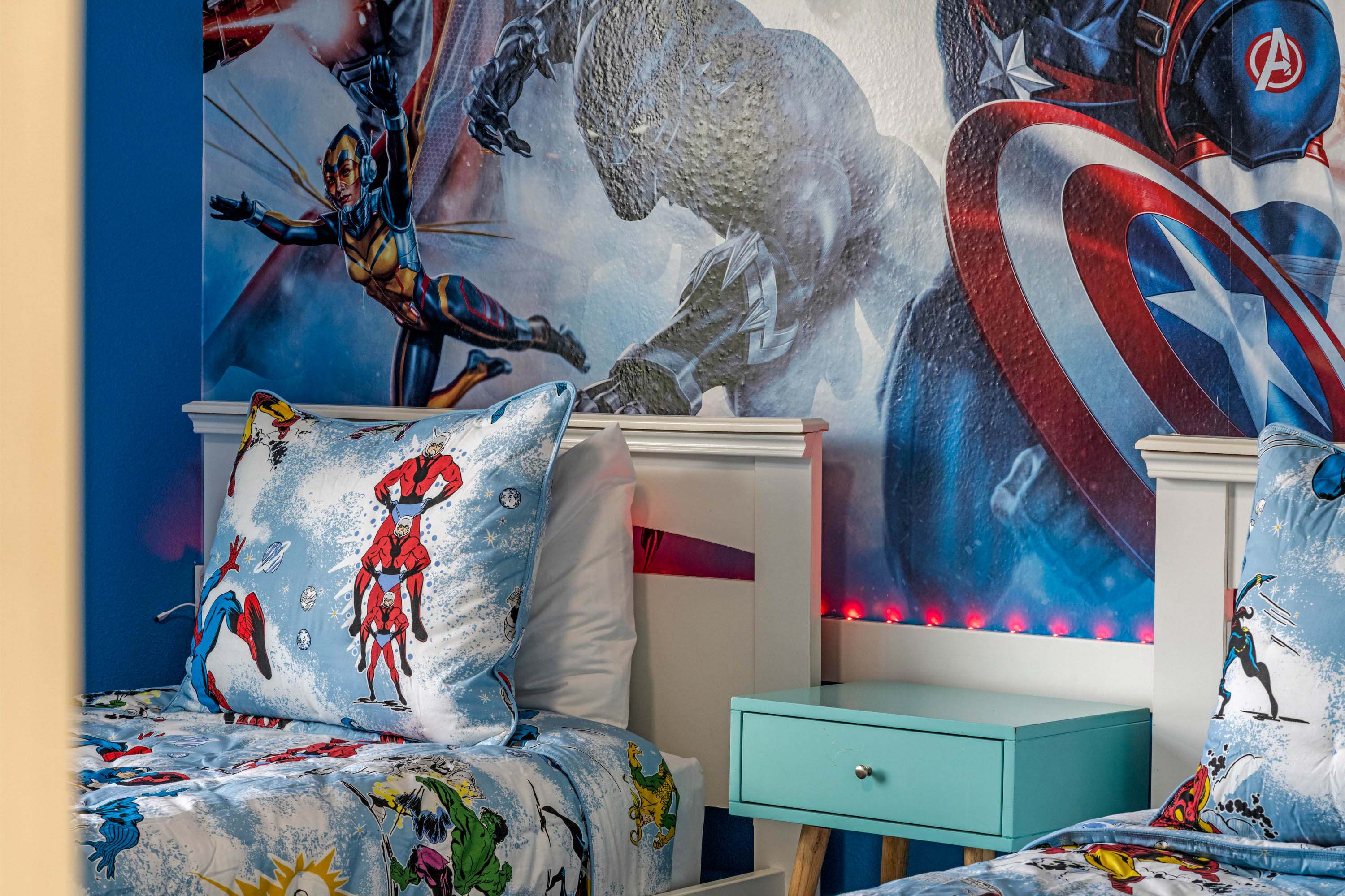 Luxury 5BR Home w/ Pool & Game room + Near Disney