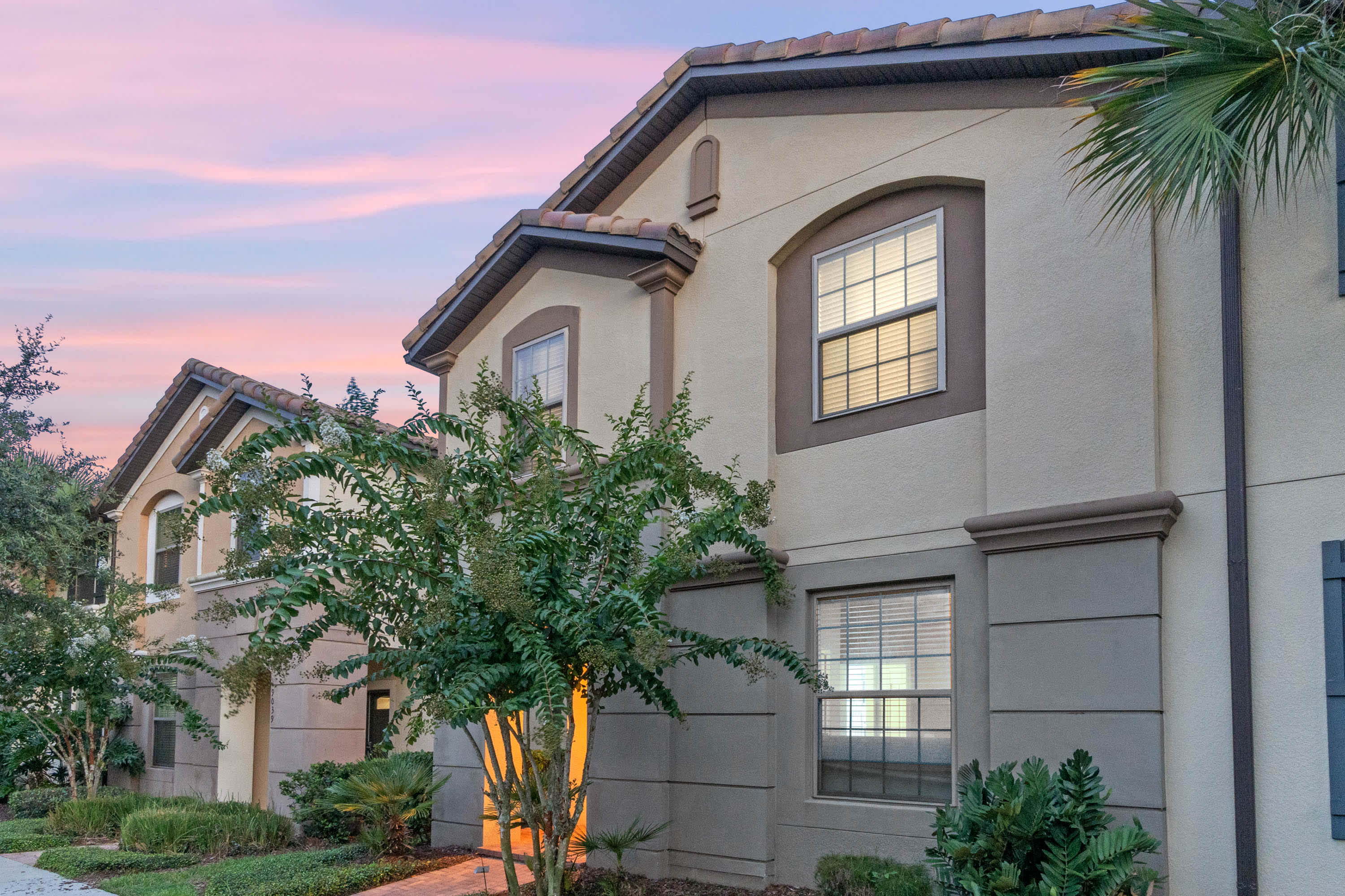 Luxury 5BR Home w/ Pool & Game room + Near Disney