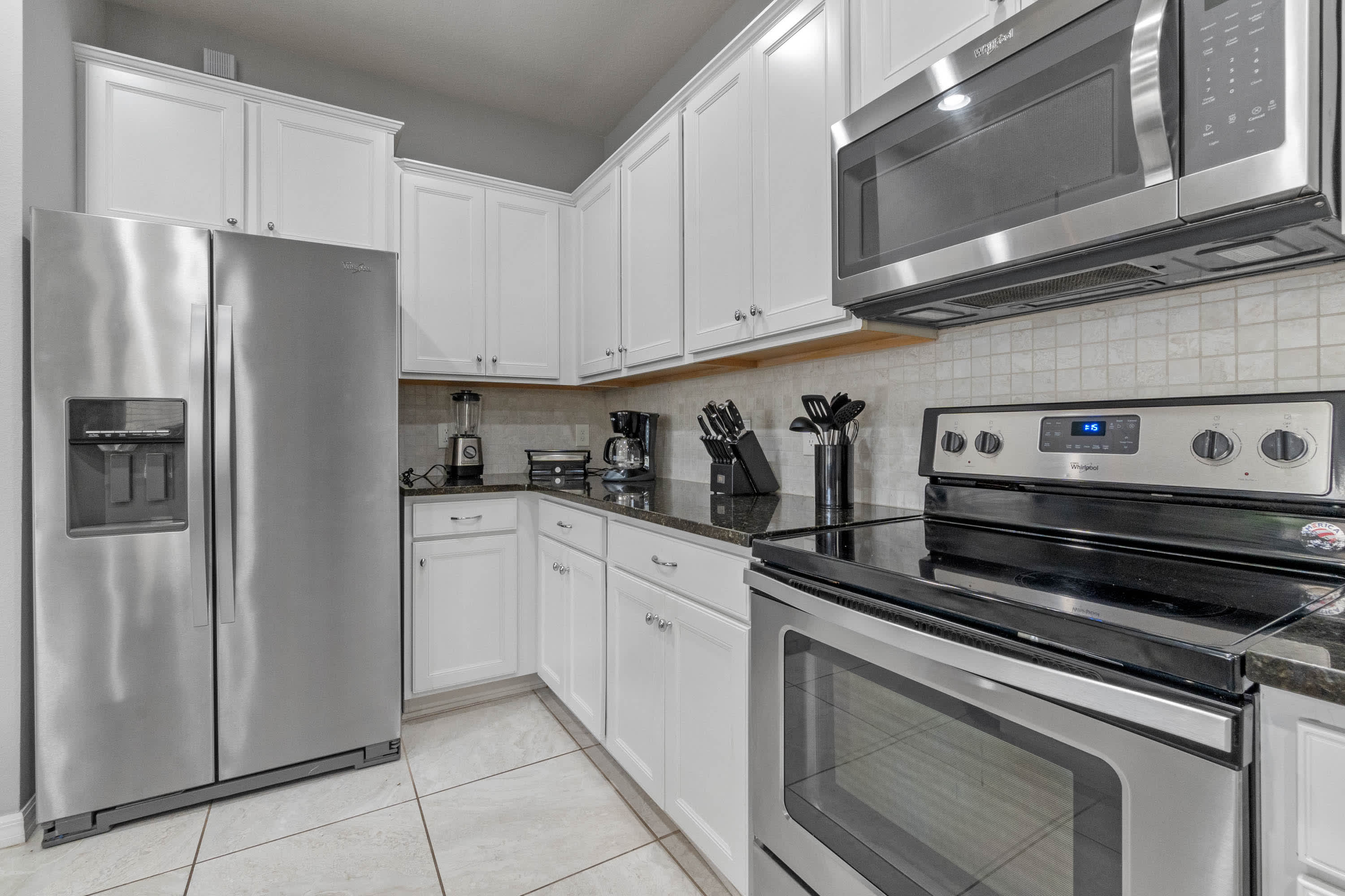 Luxury 5BR Home w/ Pool & Game room + Near Disney