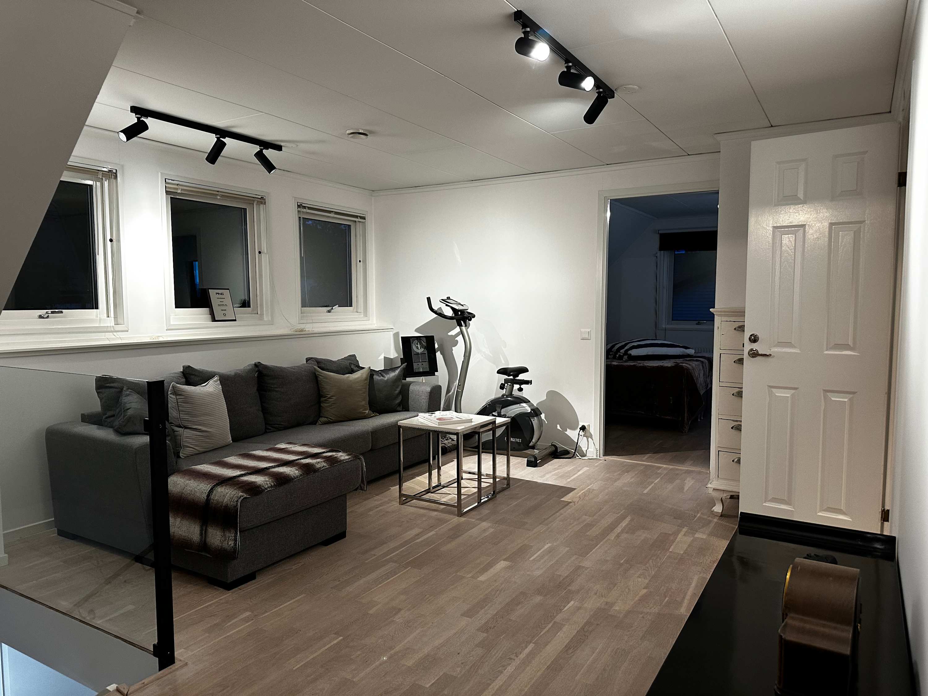 Luxury Villa with Hot Tub & Sauna, Near Downtown Stockholm - Photo 18
