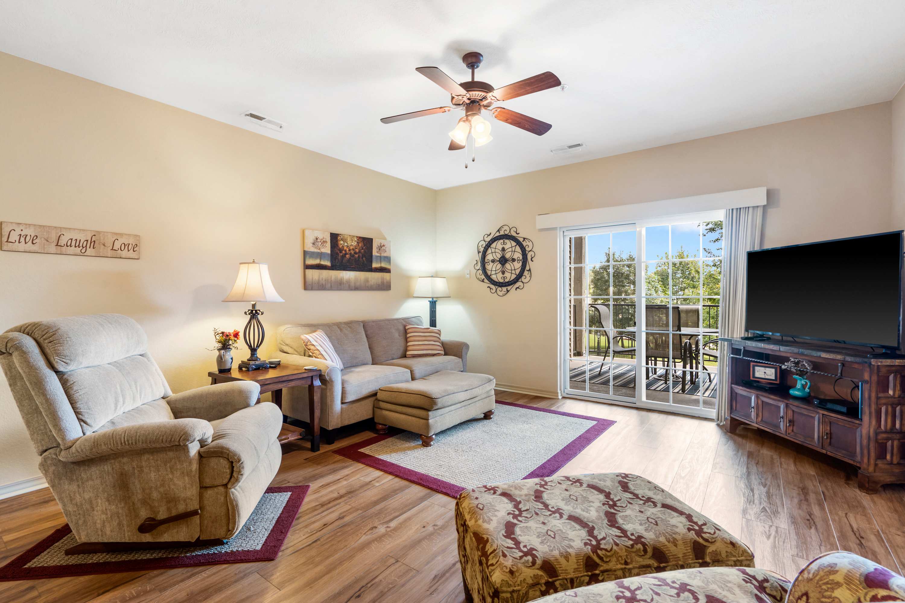 R&L Scenic Views - Retreat for 4