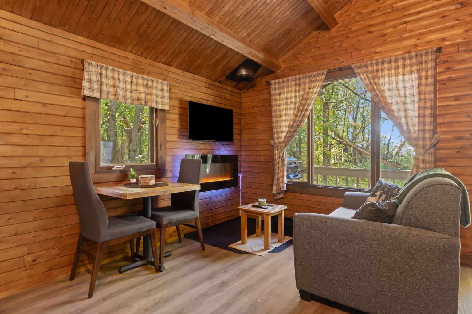 Mini Chalet # 2 Domaine de l Archipel — Montérégie, Quebec — vacation rental