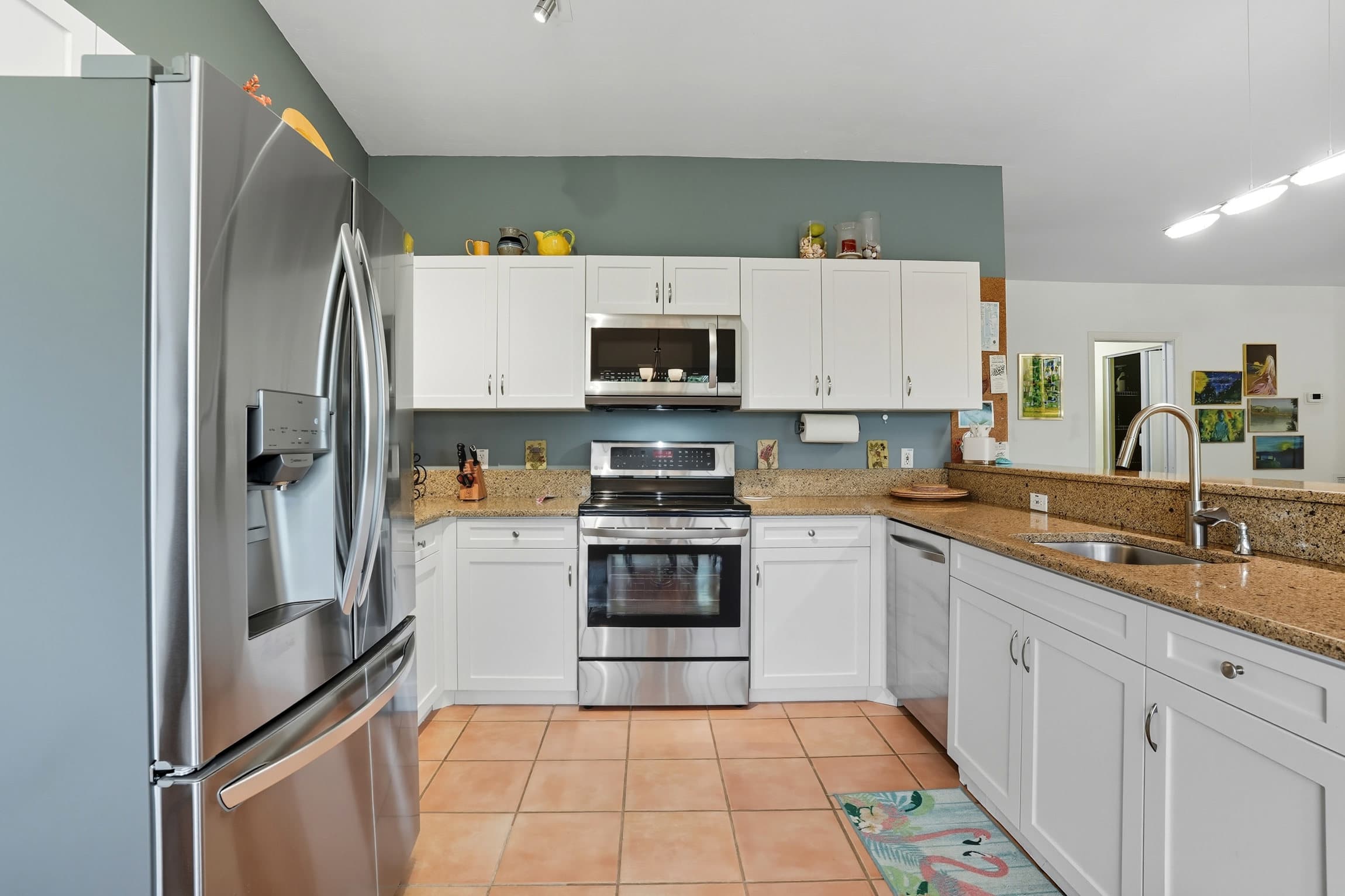 Your Island Oasis Awaits on Sanibel Near Beach | Photo 10