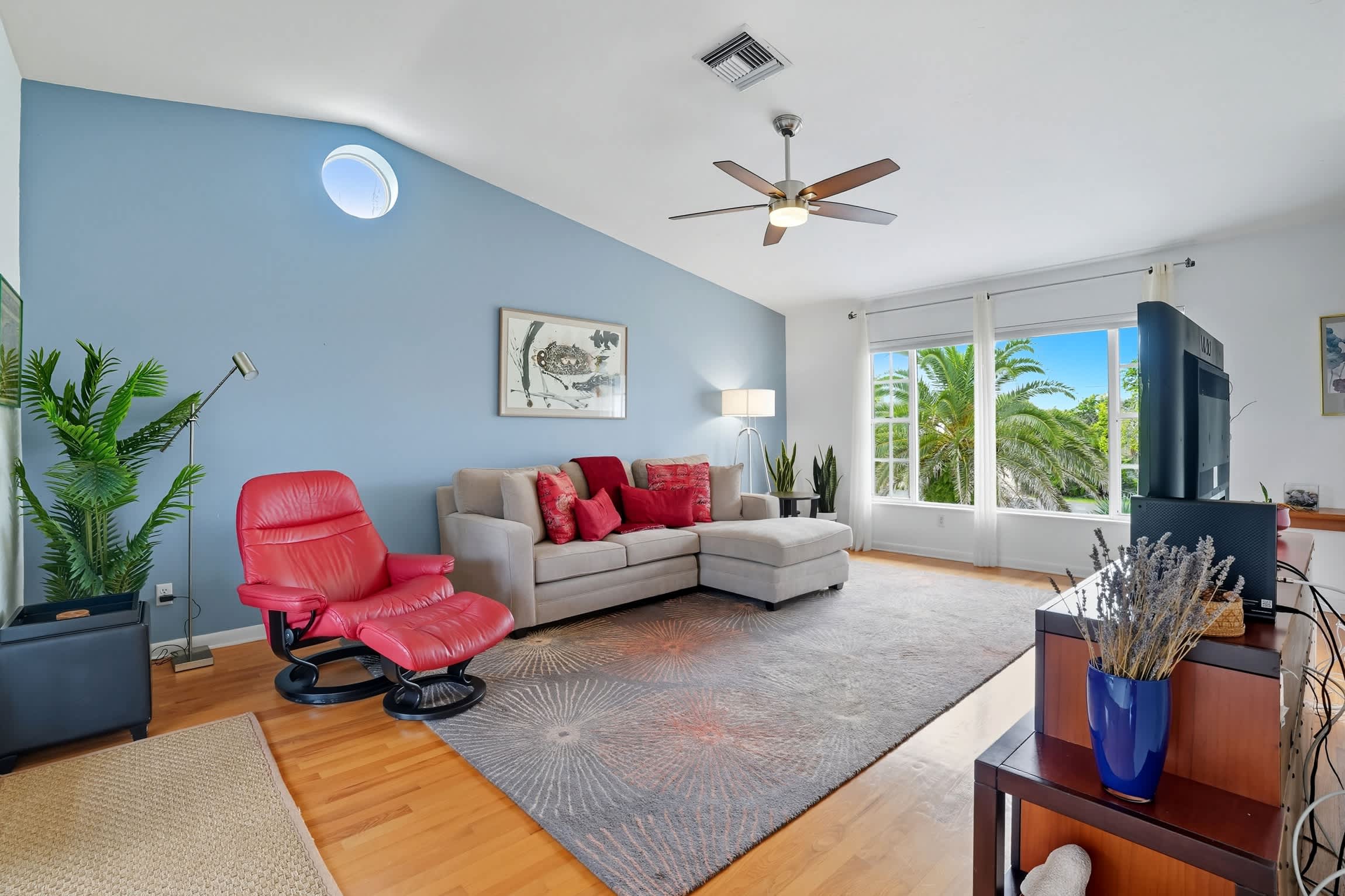 Your Island Oasis Awaits on Sanibel Near Beach | Photo 14