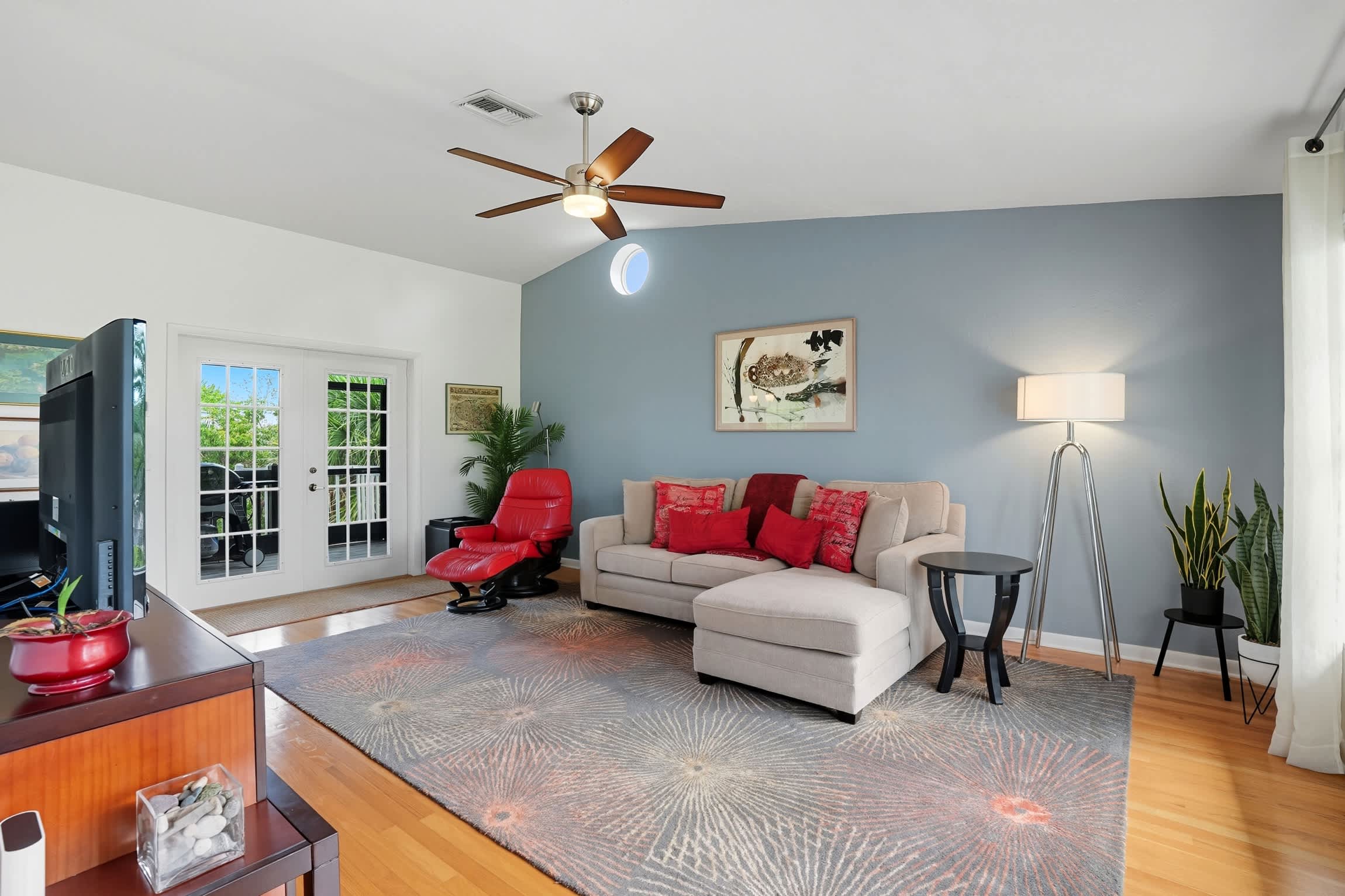 Your Island Oasis Awaits on Sanibel Near Beach | Photo 17