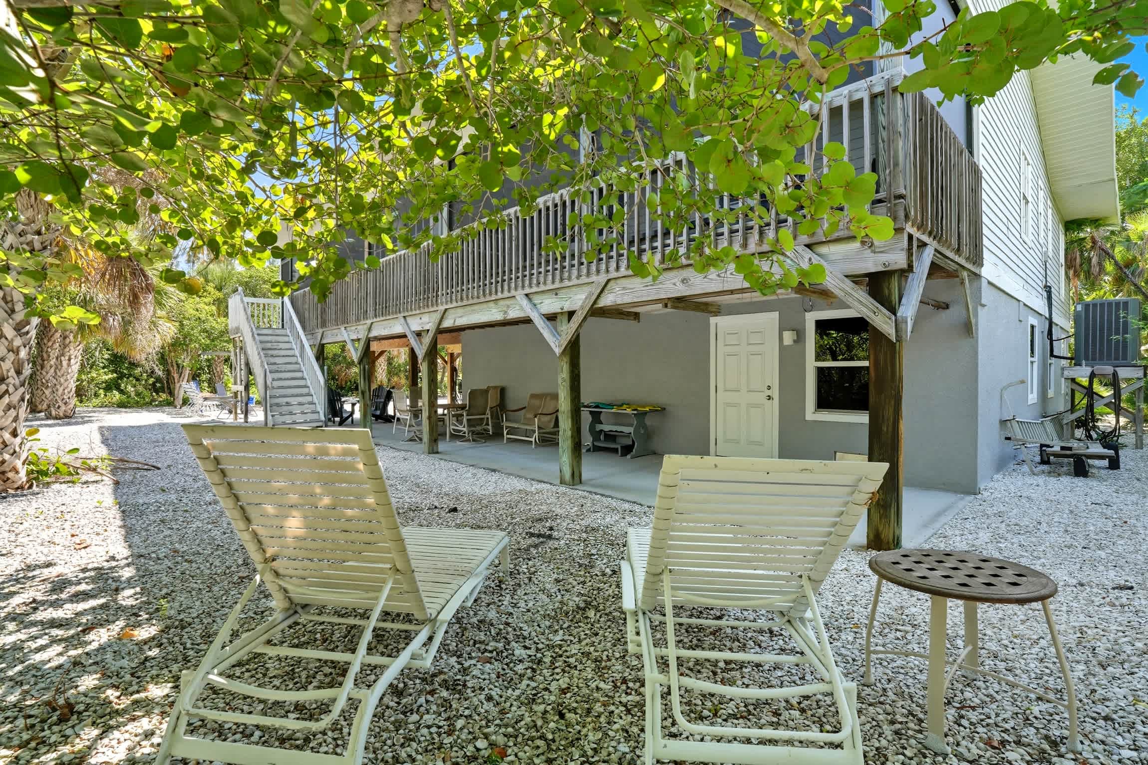 Your Island Oasis Awaits on Sanibel - Near Beach 3