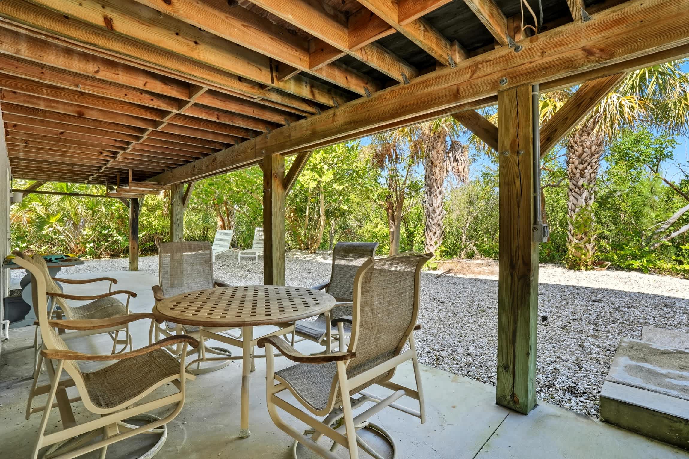 Your Island Oasis Awaits on Sanibel Near Beach | Photo 42