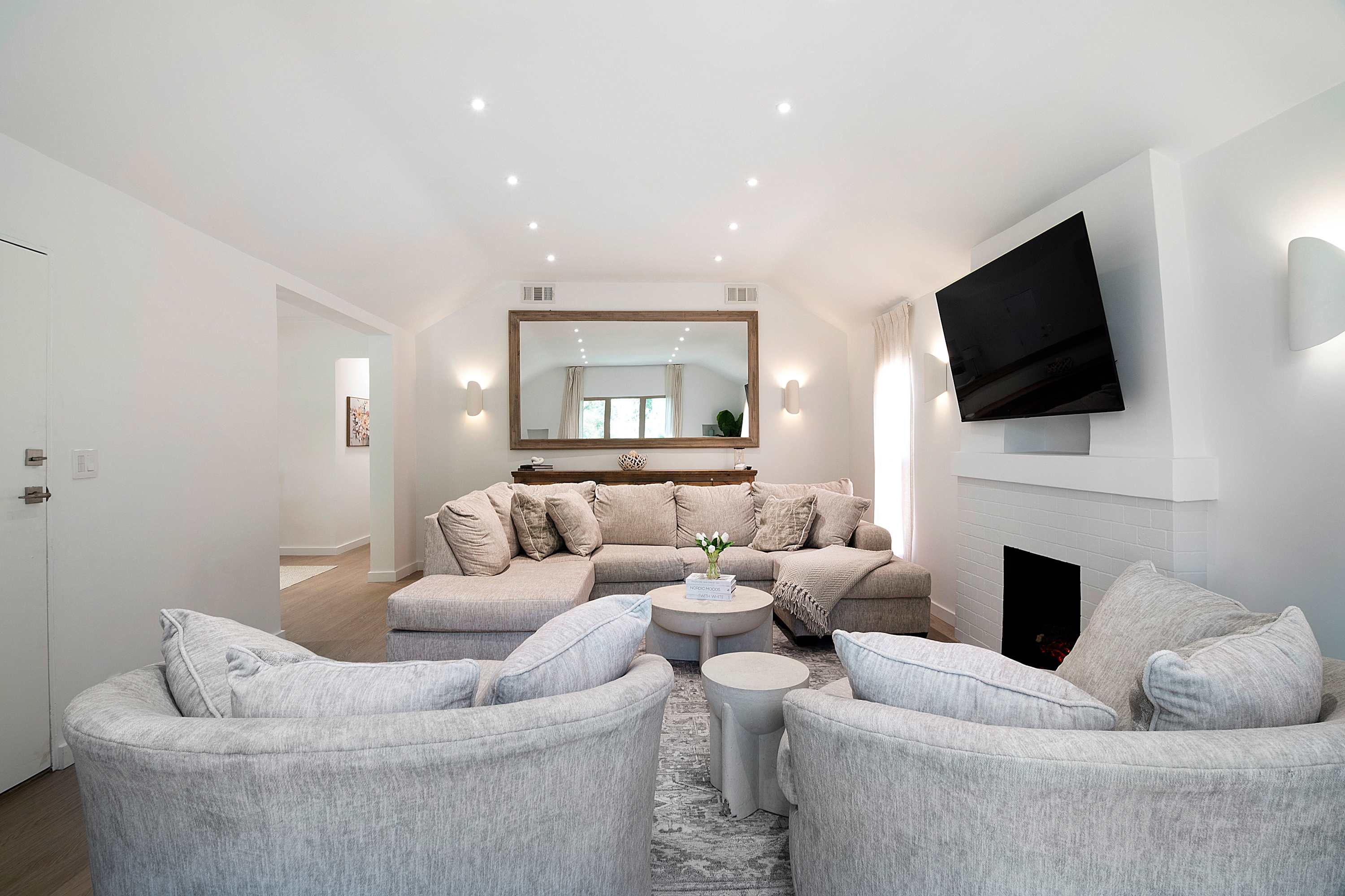 Remodeled Apartment · Near Beverly Hills & The Grove