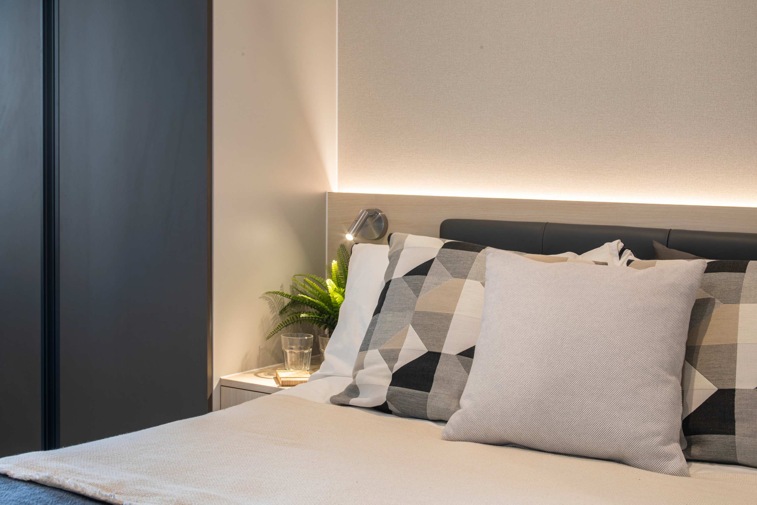 Long Stay Studio Near East Croydon : StayCozy
