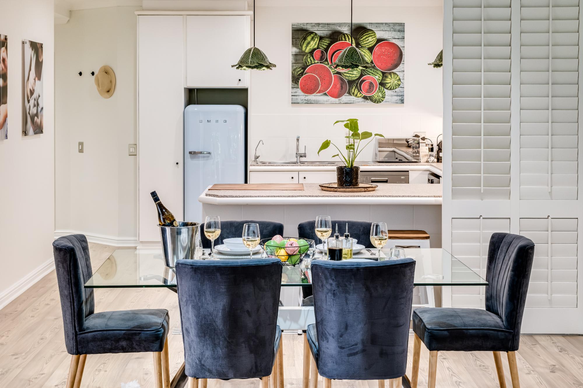 Contemporary Apartment close to the Radisson Majolica 6