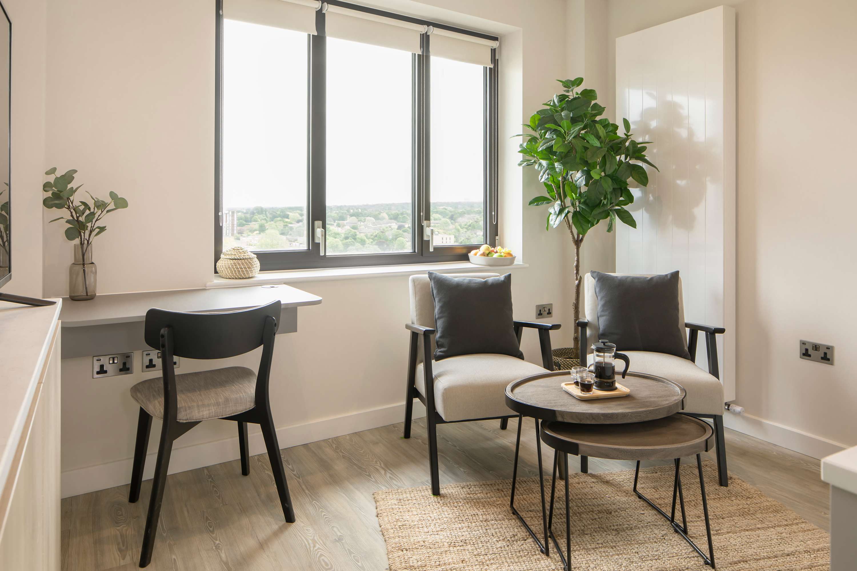 Scandi Studio Apt w/ Premium Amenities : StayCozy