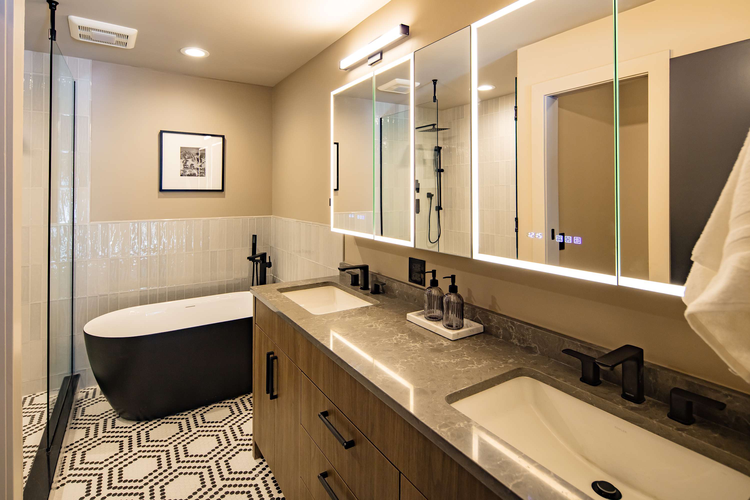 Newly Renovated 4BR, 3BA in Aspen's Core! 3